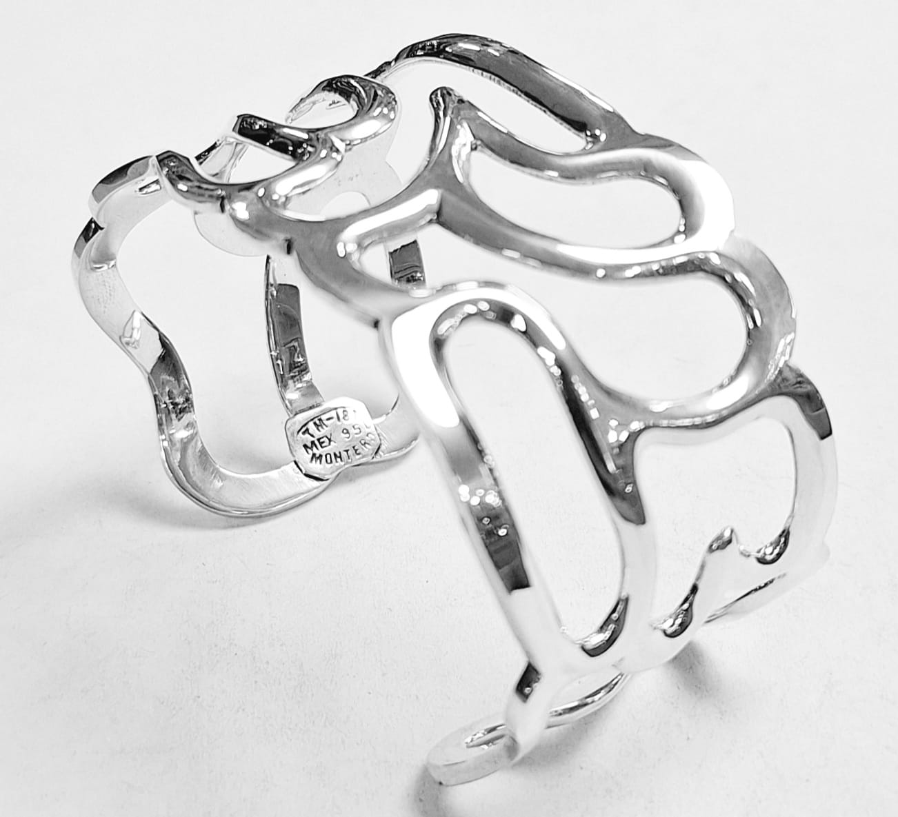 BRAZALETE EN PLATA LEY  950