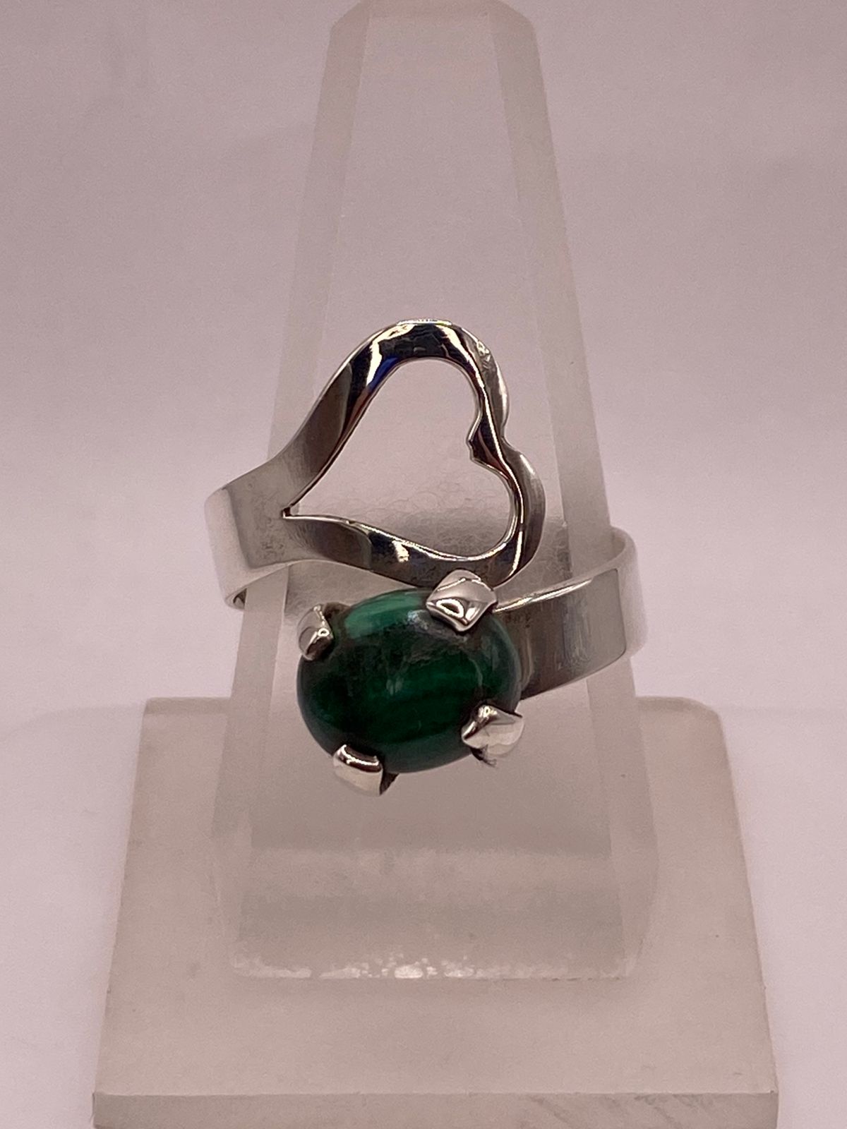 ANILLO AJUSTABLE DE PLATA LEY 925 CON MALAQUITA