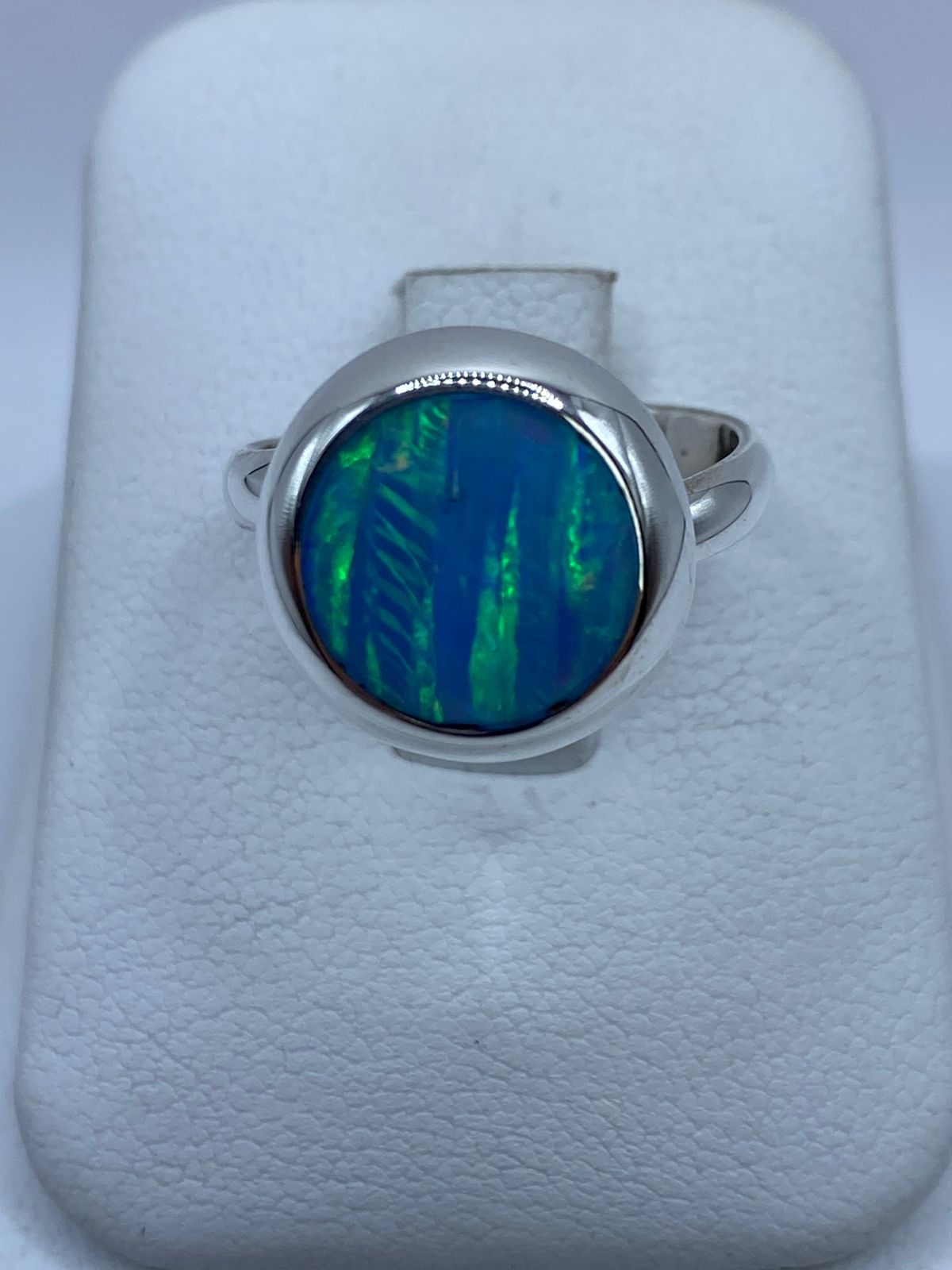 ANILLO AJUSTABLE DE PLATA LEY 925 CON ÓPALO DE FUEGO