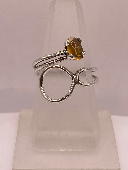 ANILLO AJUSTABLE DE PLATA LEY 925 CON PIEDRA ÁMBAR