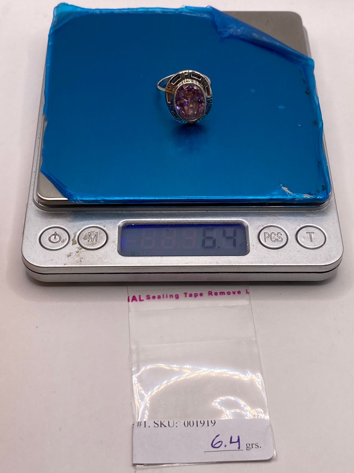 Anillo Ajustable de Plata Ley 925 con Zirconia Rosa Ovalada