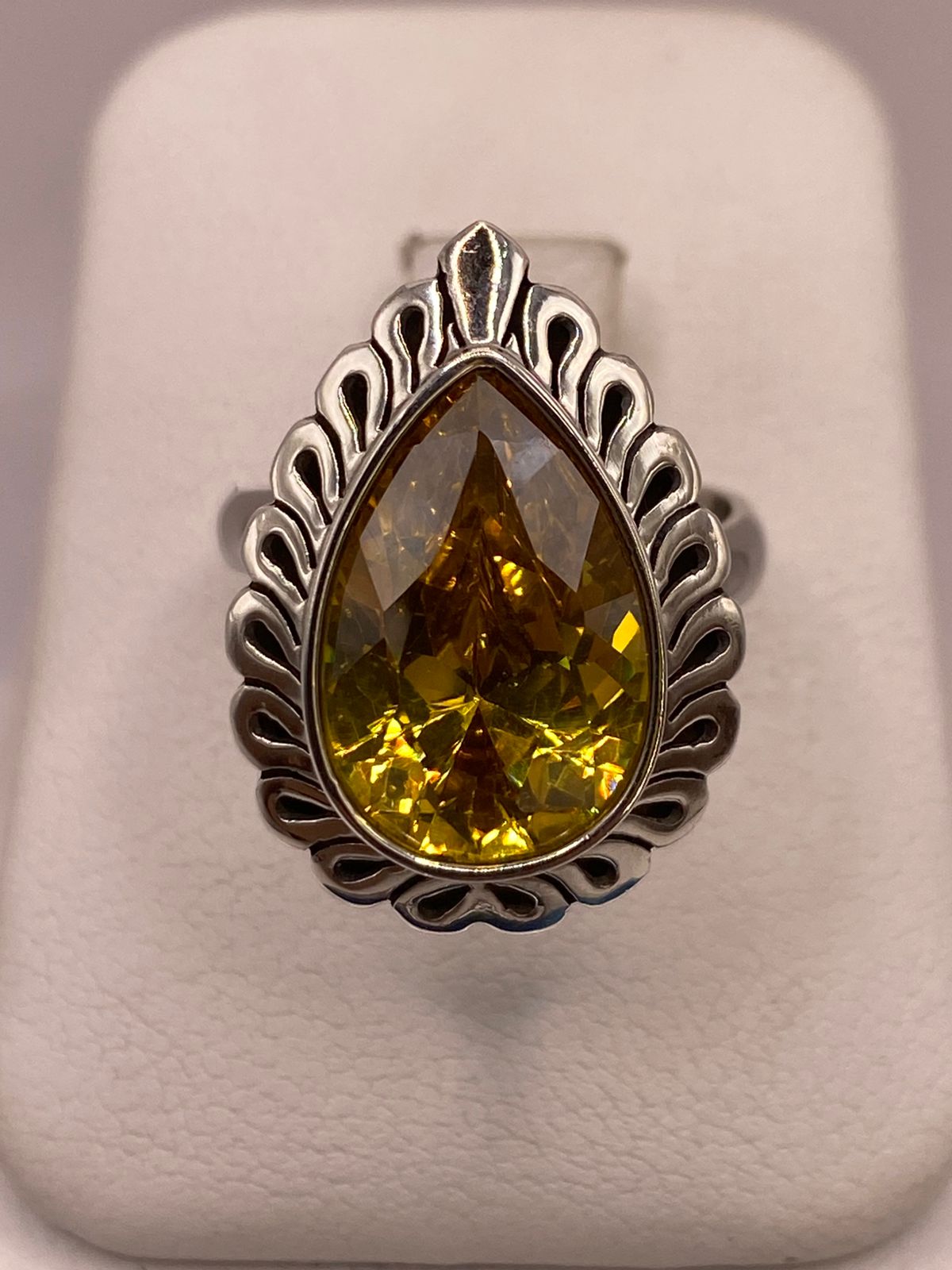 ANILLO AJUSTABLE DE PLATA 925 CON ZIRCONIA GOTA, DISEÑO CALADO