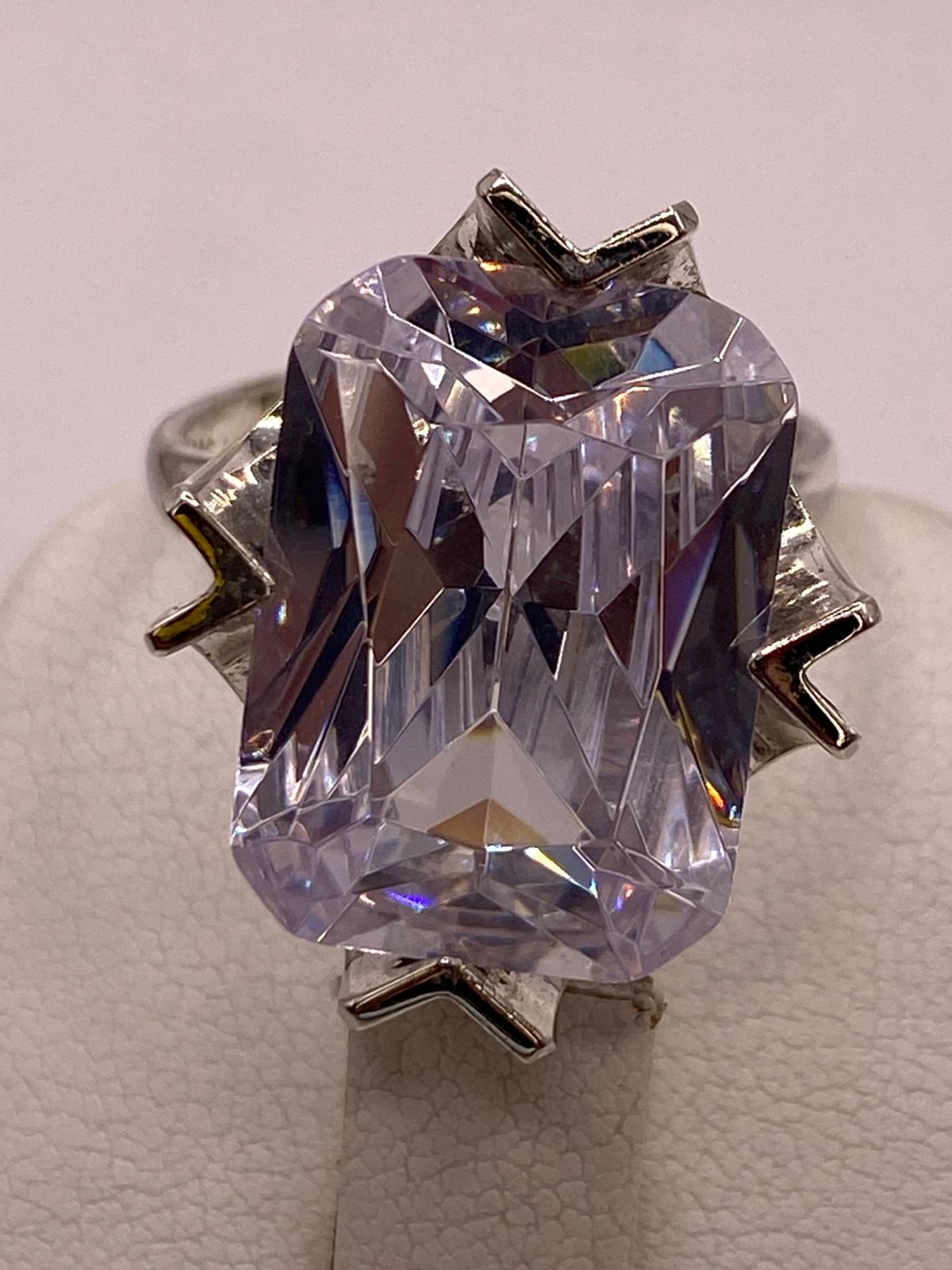 Anillo Ajustable de Plata 925 con Zirconia Rectangular