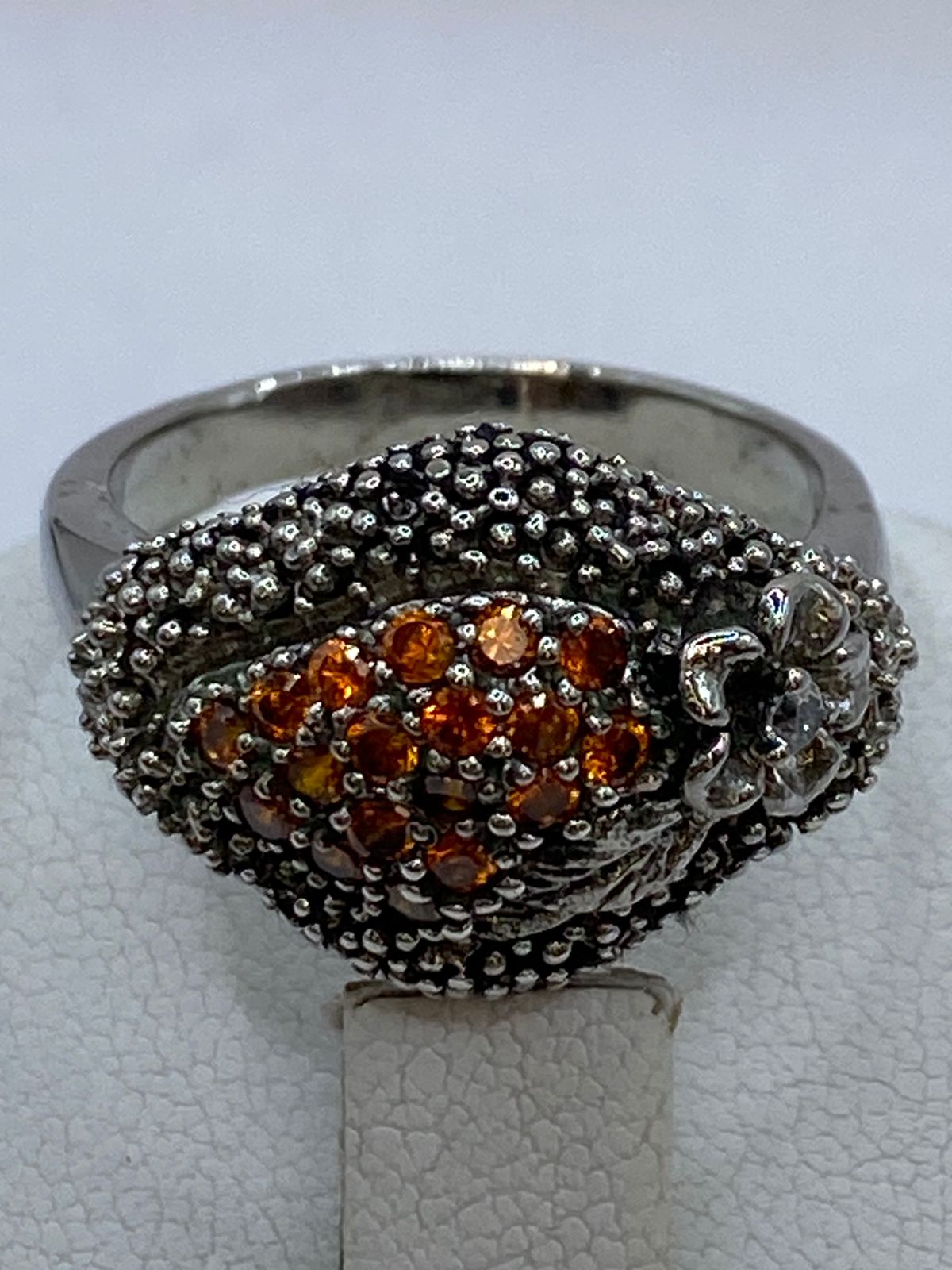 ANILLO  ARTESANAL CON CRISTALES COLOR ÁMBAR EN PLATA 925