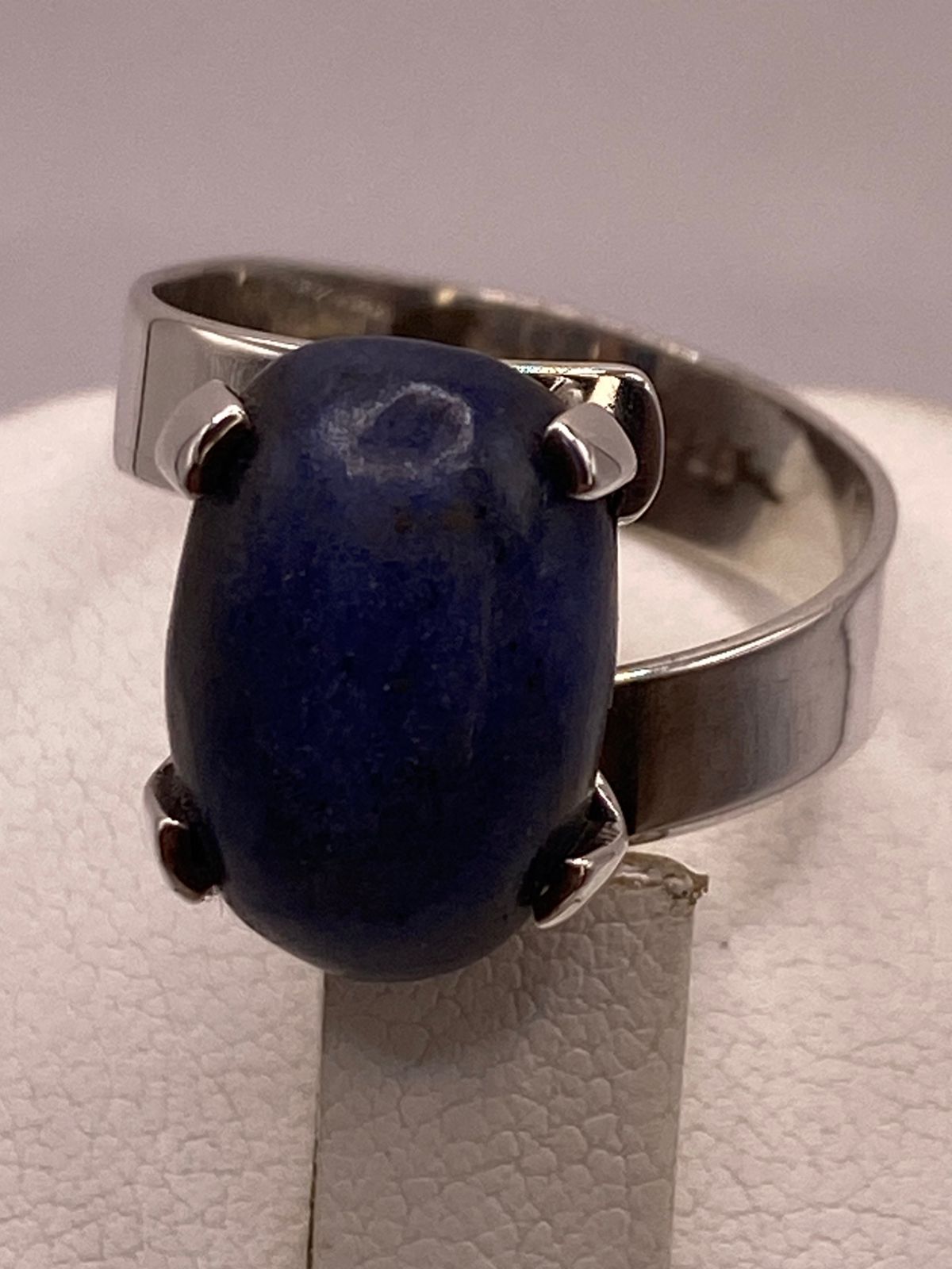 Anillo Artesanal de Plata Ley 925 con Lapislázuli Natural