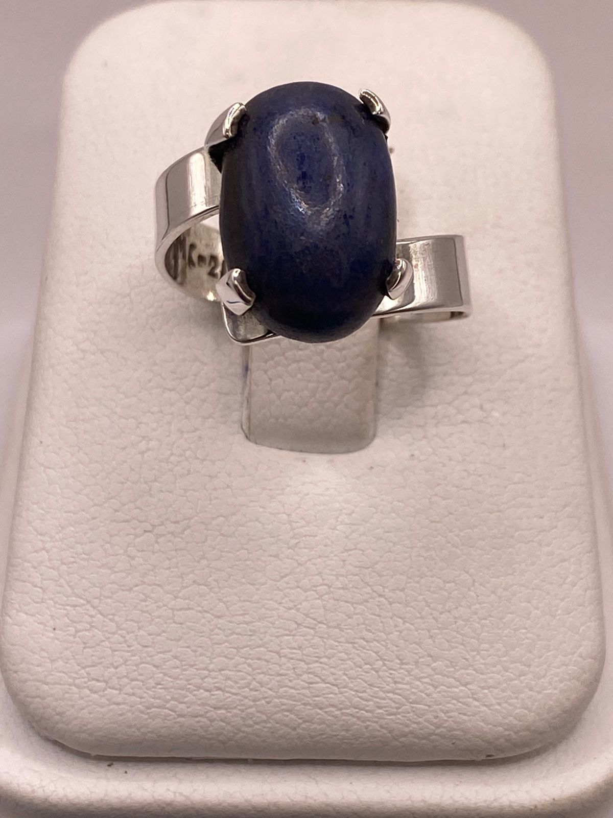 Anillo Artesanal de Plata Ley 925 con Lapislázuli Natural