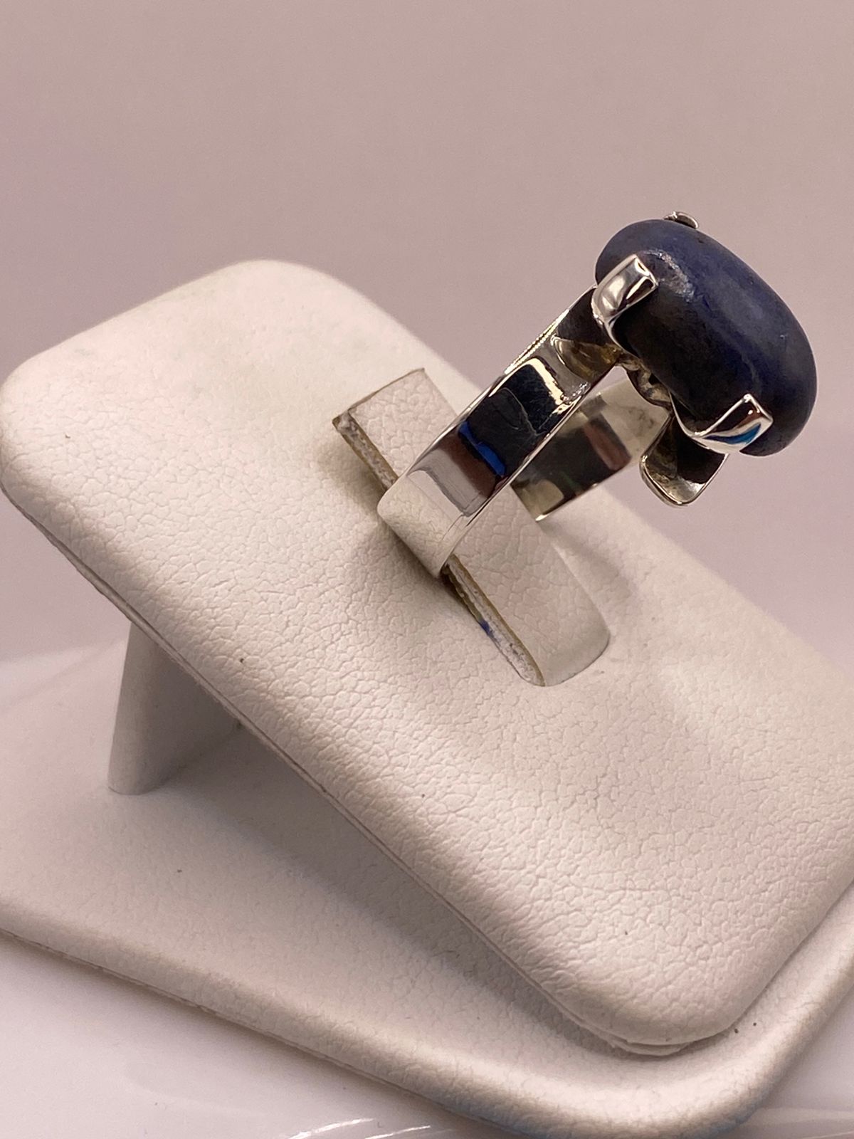 Anillo Artesanal de Plata Ley 925 con Lapislázuli Natural
