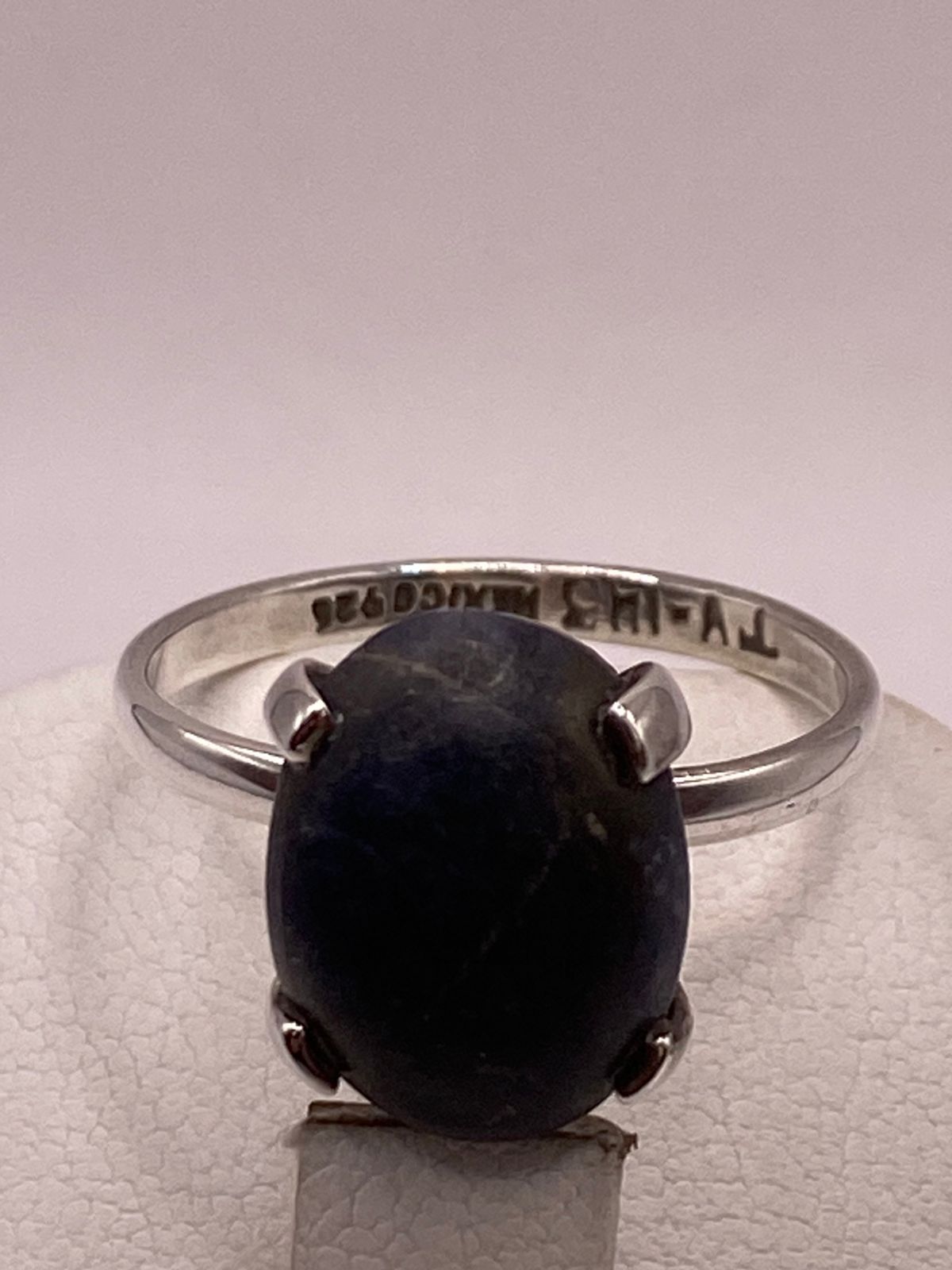 Anillo Artesanal de Plata Ley 925 con Lapislázuli Natural
