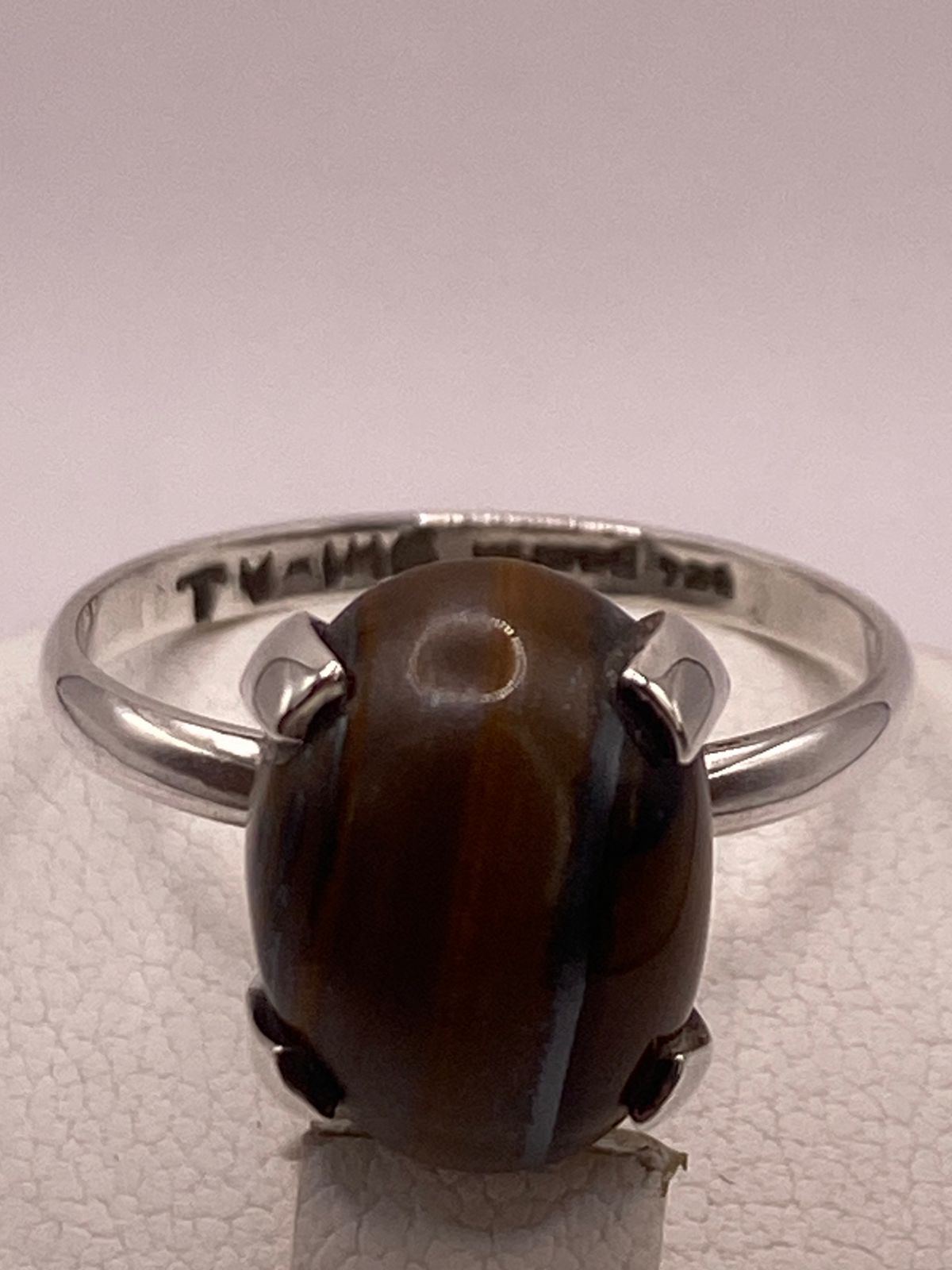 Anillo Artesanal de Plata Ley 925 con Ojo de Tigre Natural