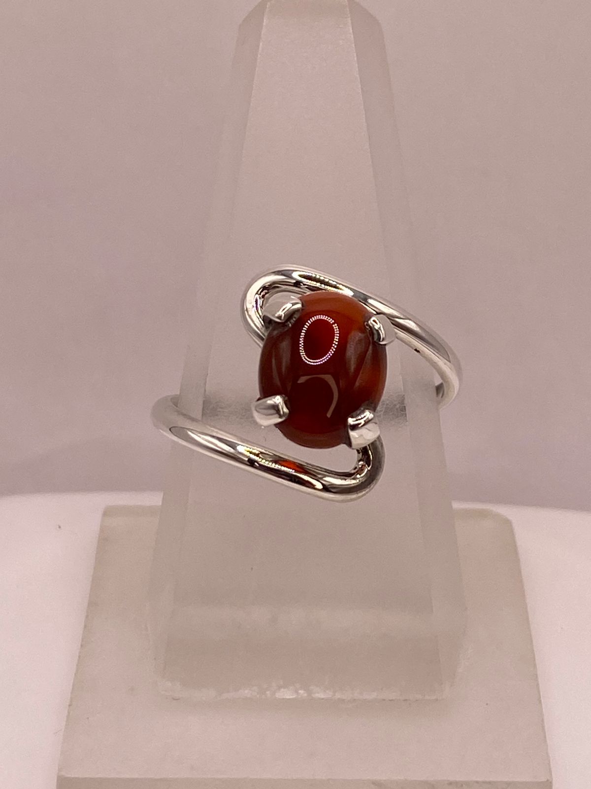 Anillo Artesanal de Plata Ley 925 con Cornalina Natural