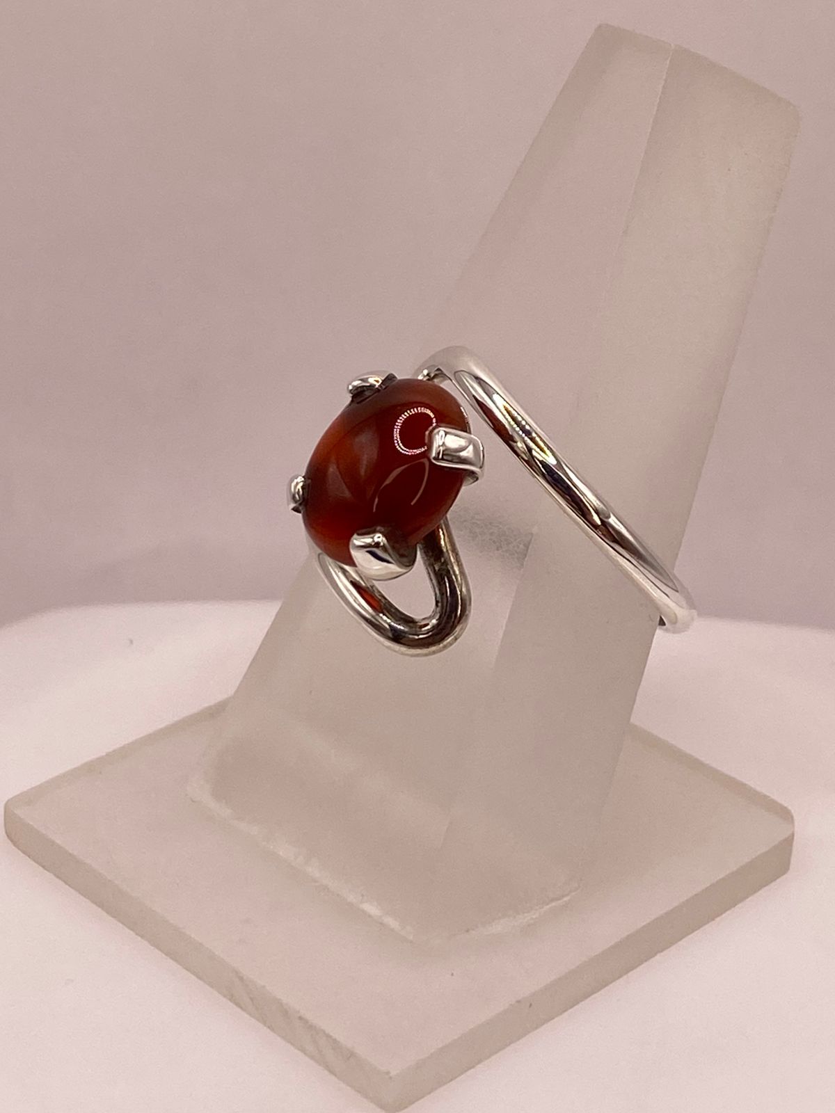 Anillo Artesanal de Plata Ley 925 con Cornalina Natural
