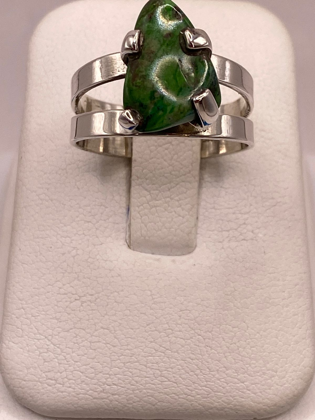 Anillo Artesanal de Plata Ley 925 con Crisocola Natural