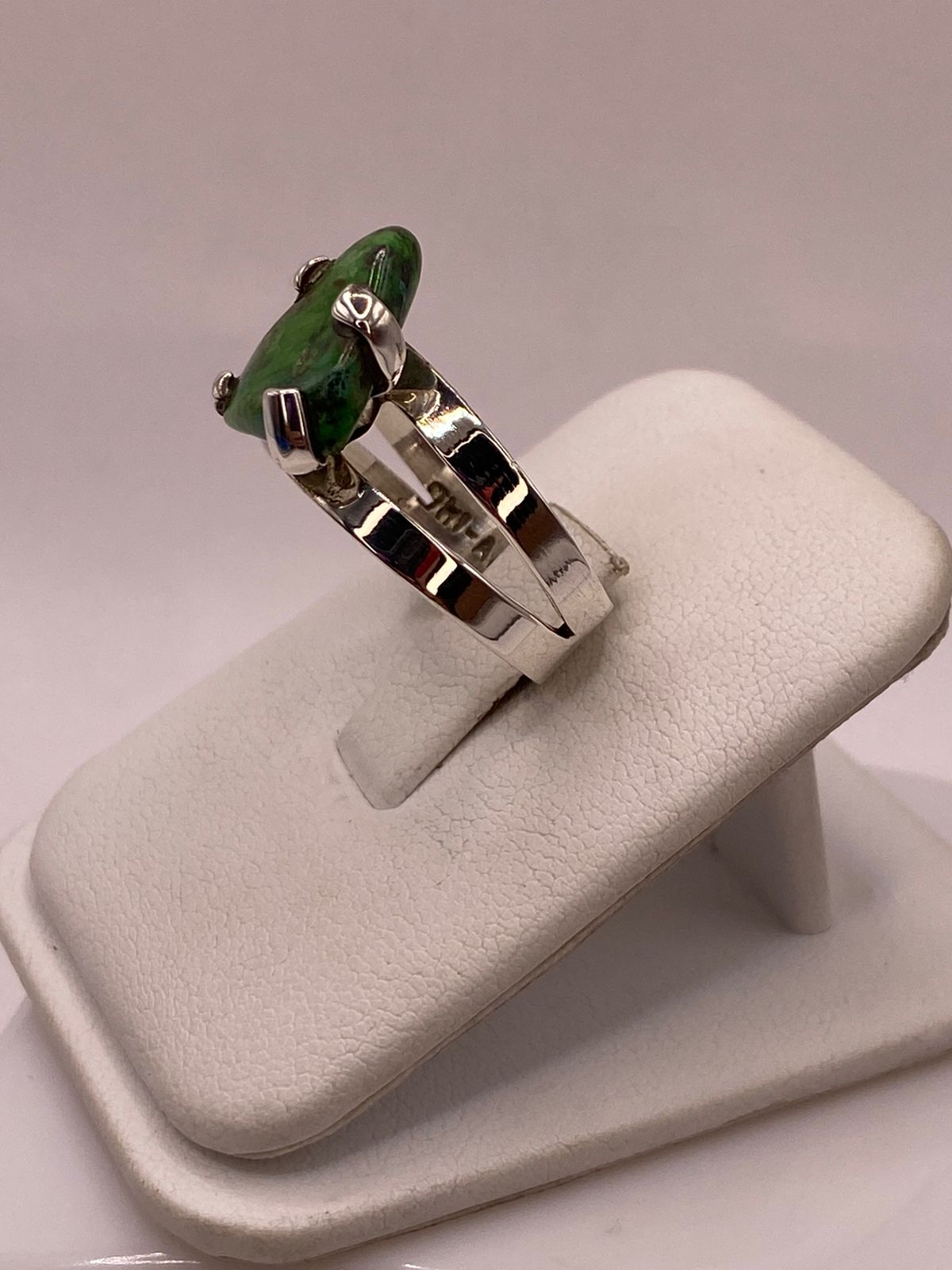 Anillo Artesanal de Plata Ley 925 con Crisocola Natural