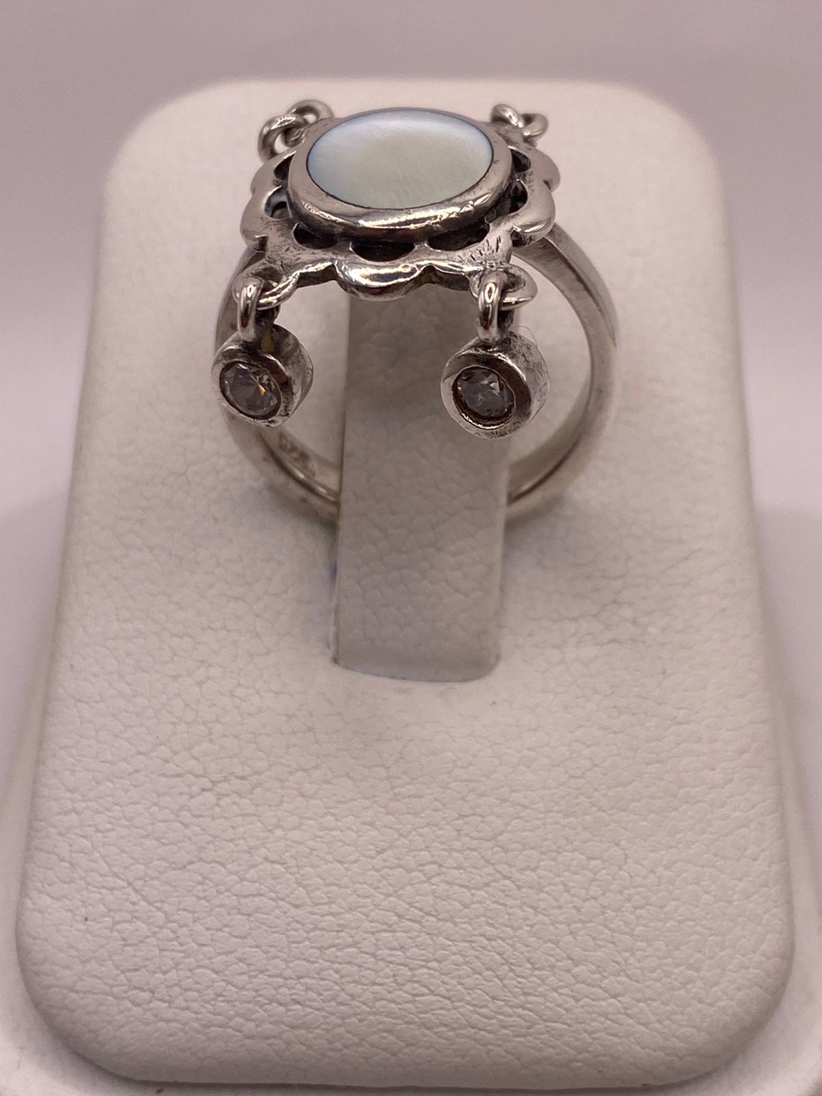 Anillo Artesanal de Plata Ley 925 con Nácar Natural