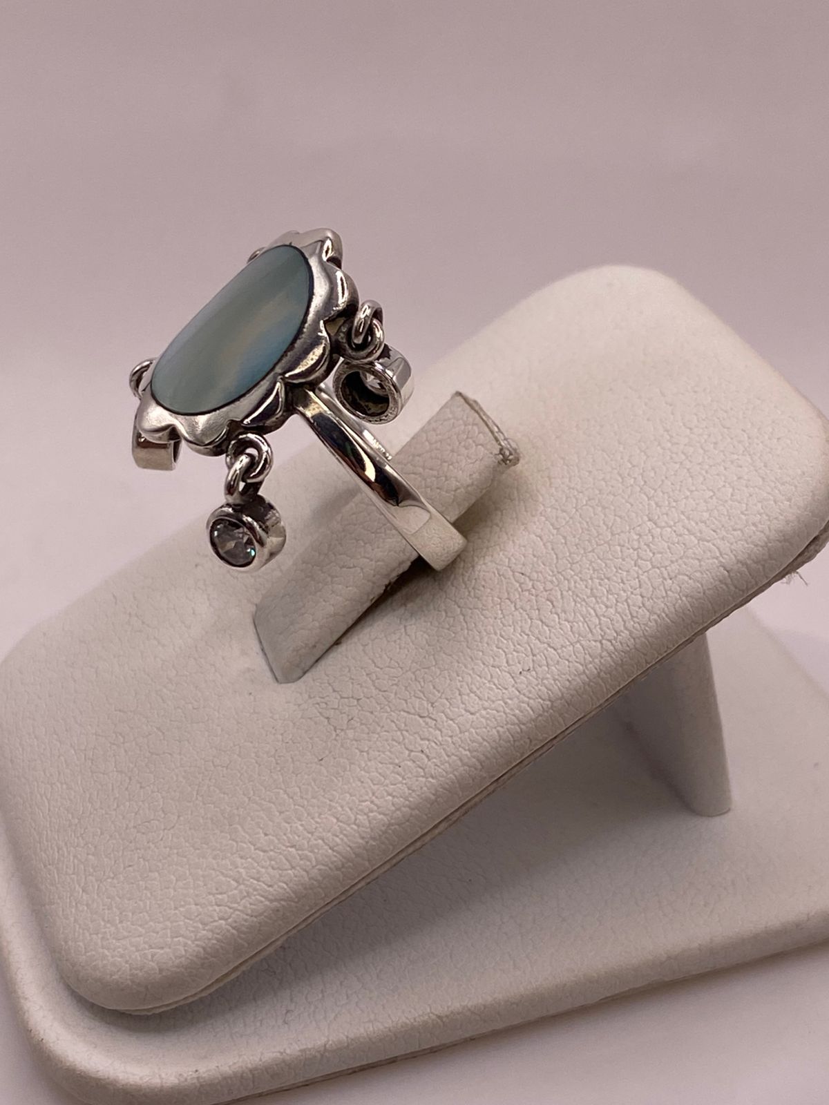 Anillo Artesanal de Plata Ley 925 con Nácar Natural