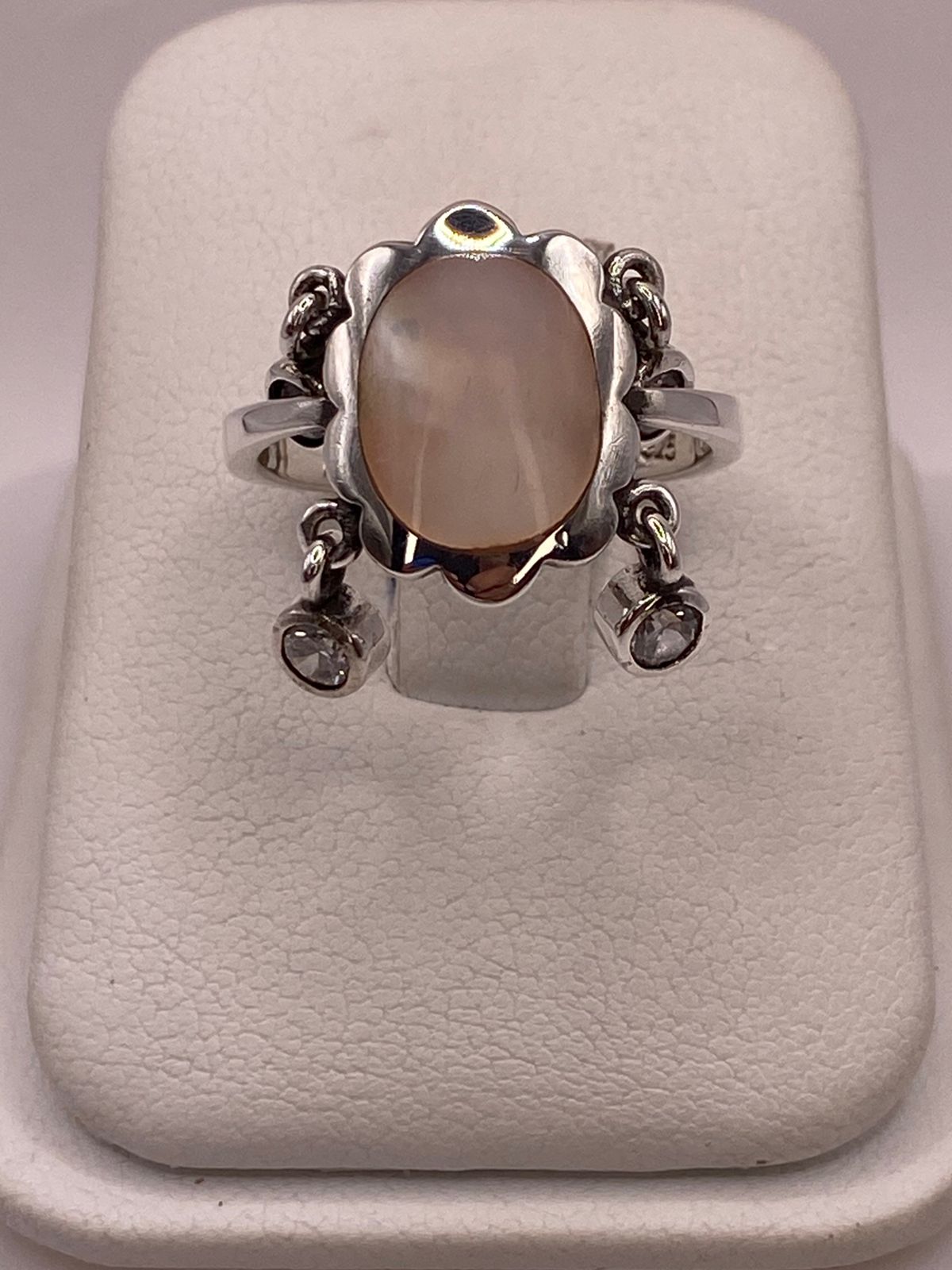 Anillo Artesanal de Plata Ley 925 con Nácar Natural