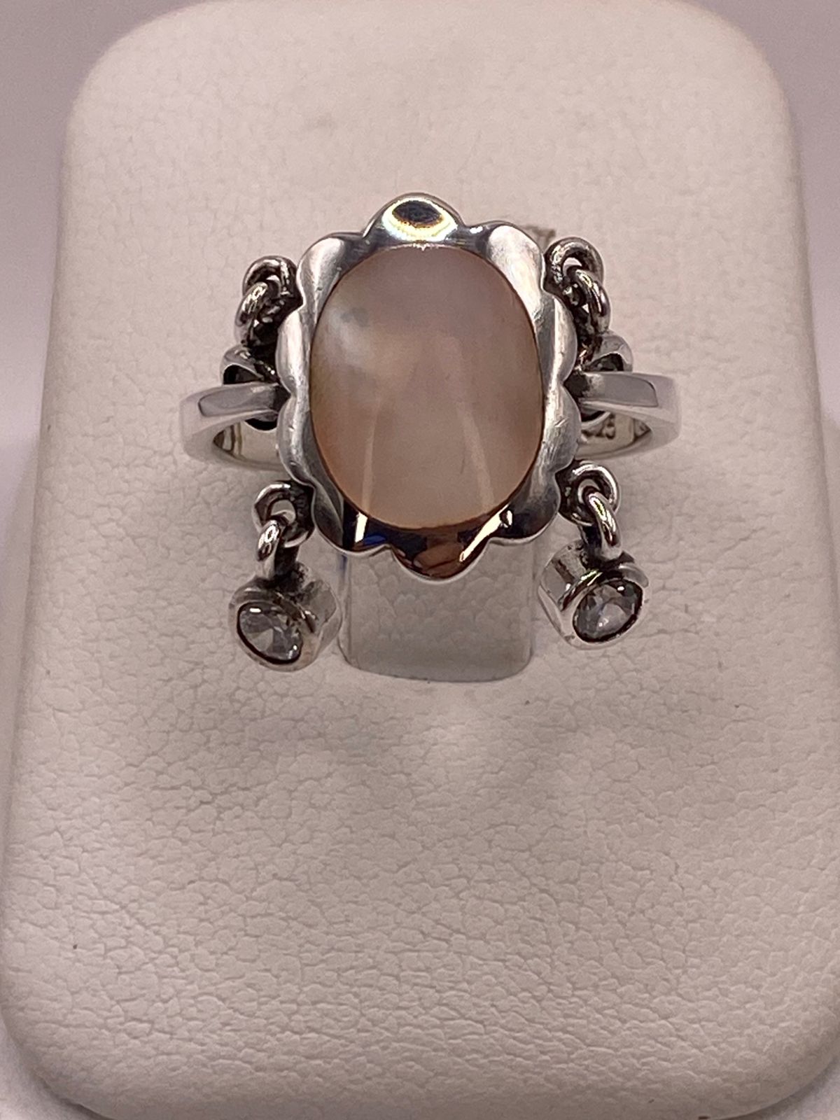 Anillo Artesanal de Plata Ley 925 con Nácar Natural