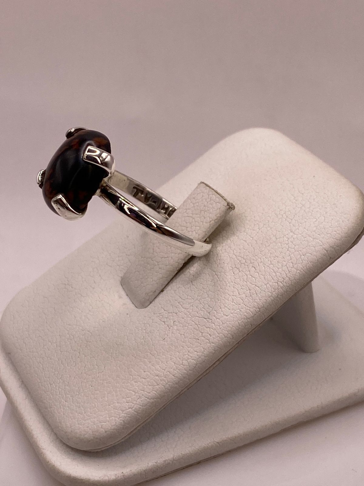 Anillo Artesanal de Plata Ley 925 con Ojo de Tigre Natural