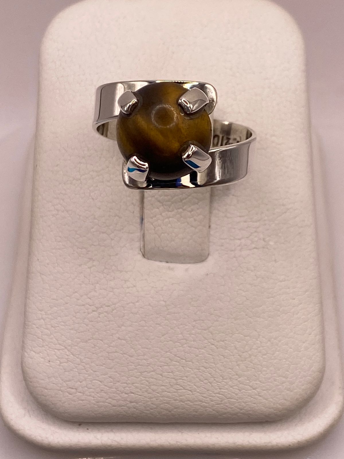 Anillo Artesanal de Plata Ley 925 con Ojo de Tigre Natural