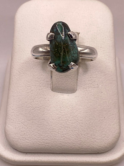 Anillo Artesanal de Plata Ley 925 con Turquesa Natural