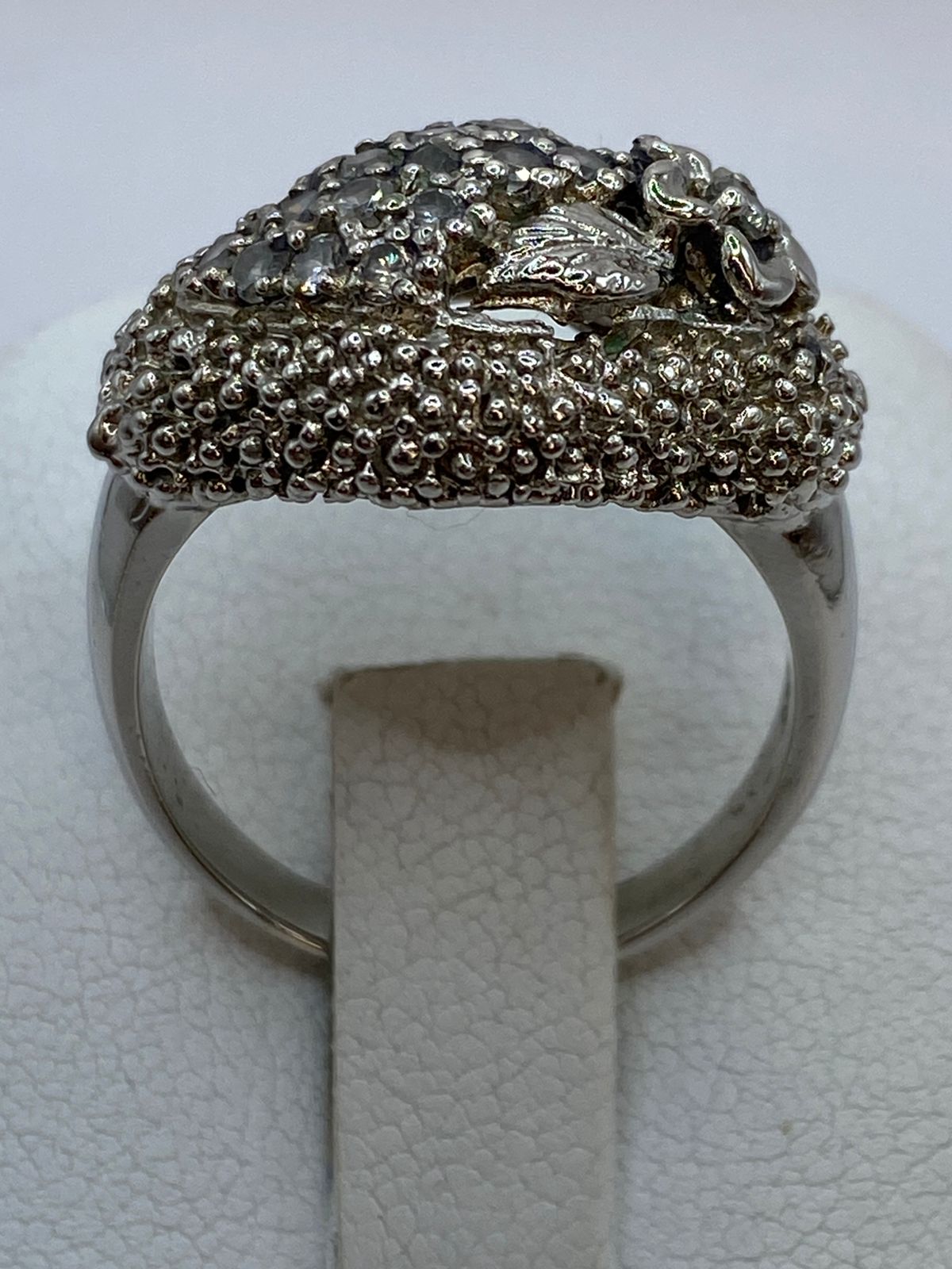 Anillo Artesanal Vintage con Cristales Brillantes en Plata 925
