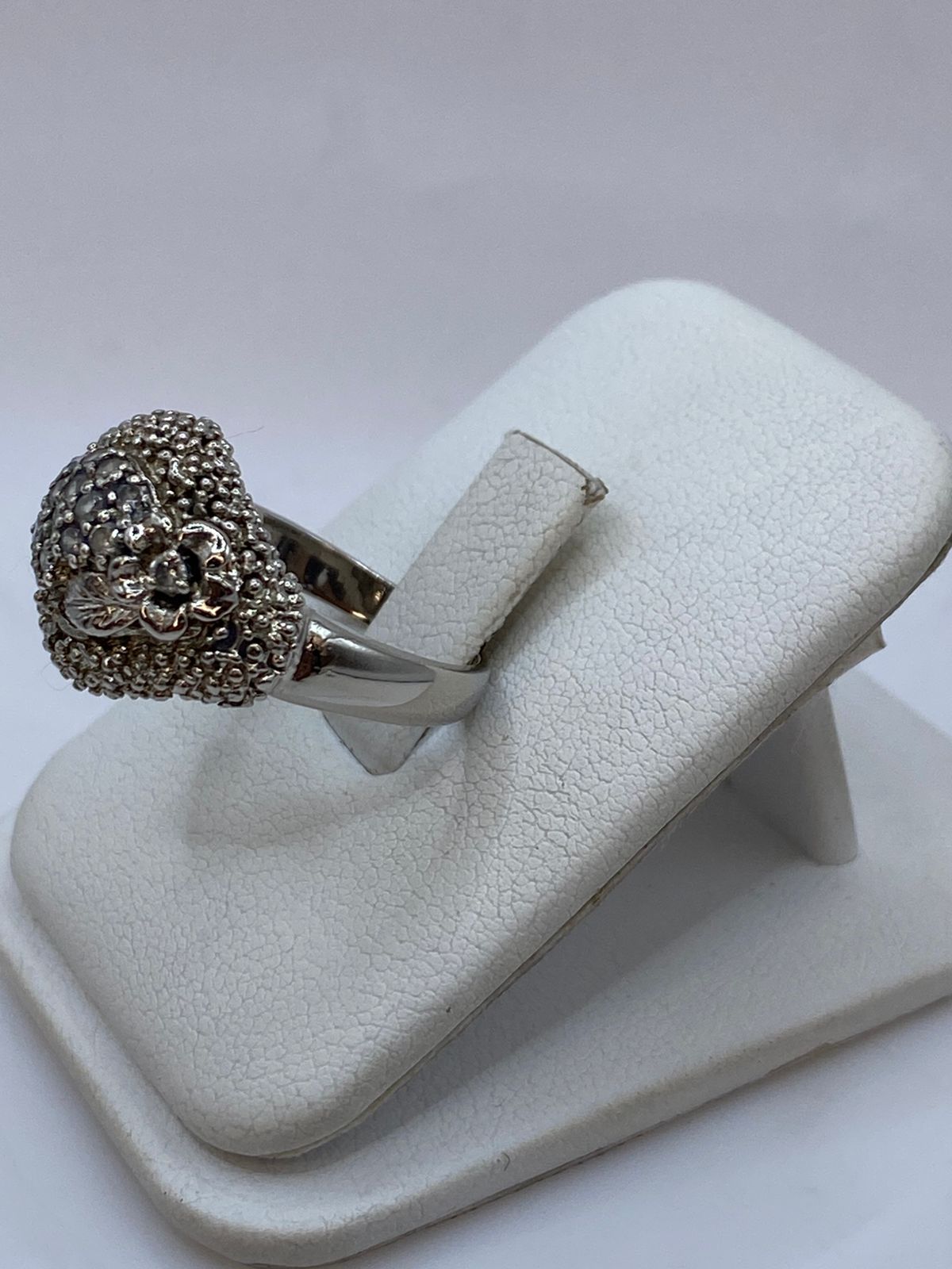 Anillo Artesanal Vintage con Cristales Brillantes en Plata 925