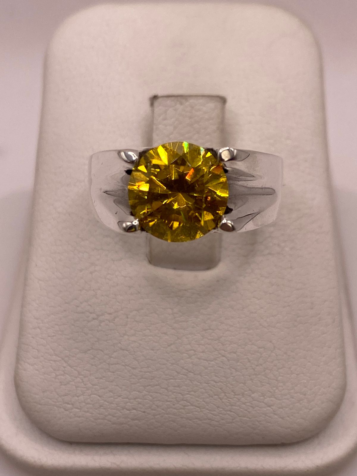 Anillo Artesanal con Zirconia Amarilla en Plata Ley .925