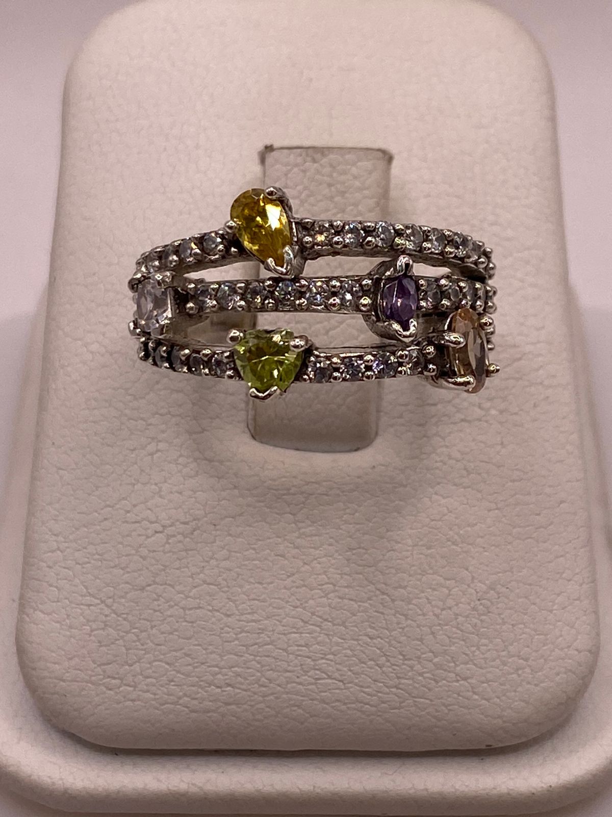 Anillo Artesanal con Zirconia Multicolor en Plata Ley .925