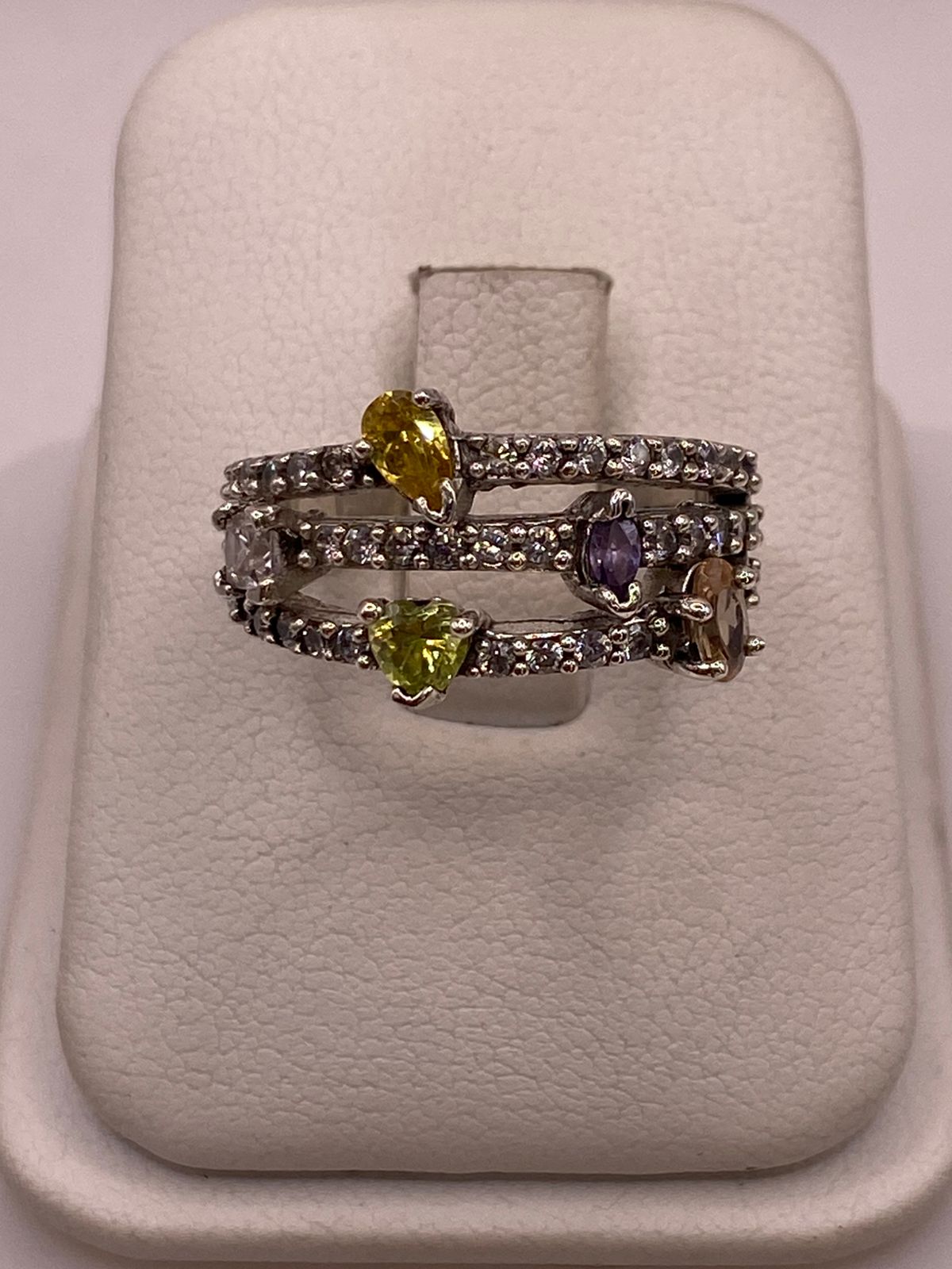 Anillo Artesanal con Zirconia Multicolor en Plata Ley .925