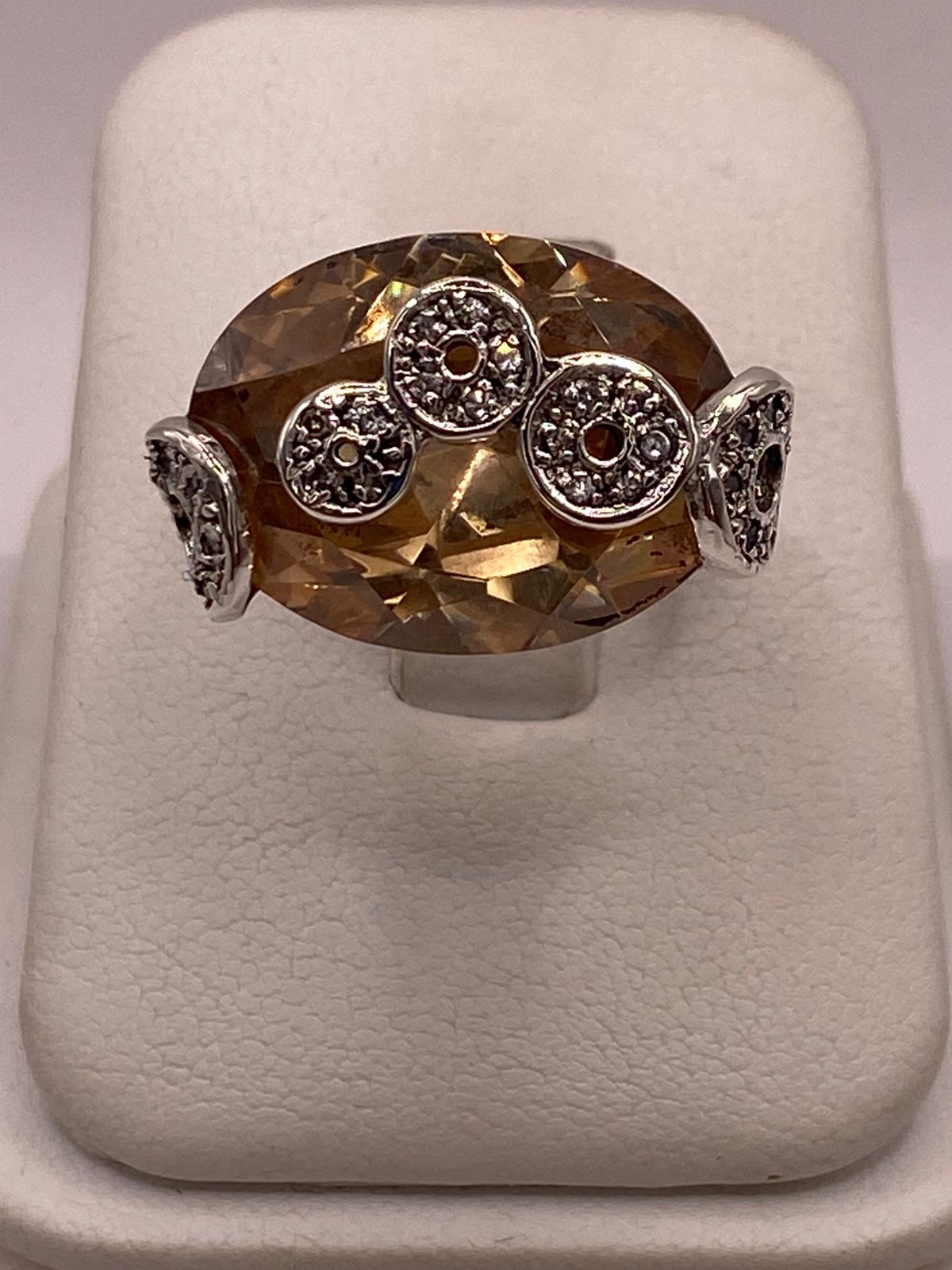 Anillo Artesanal con Zirconia en Plata Ley .925
