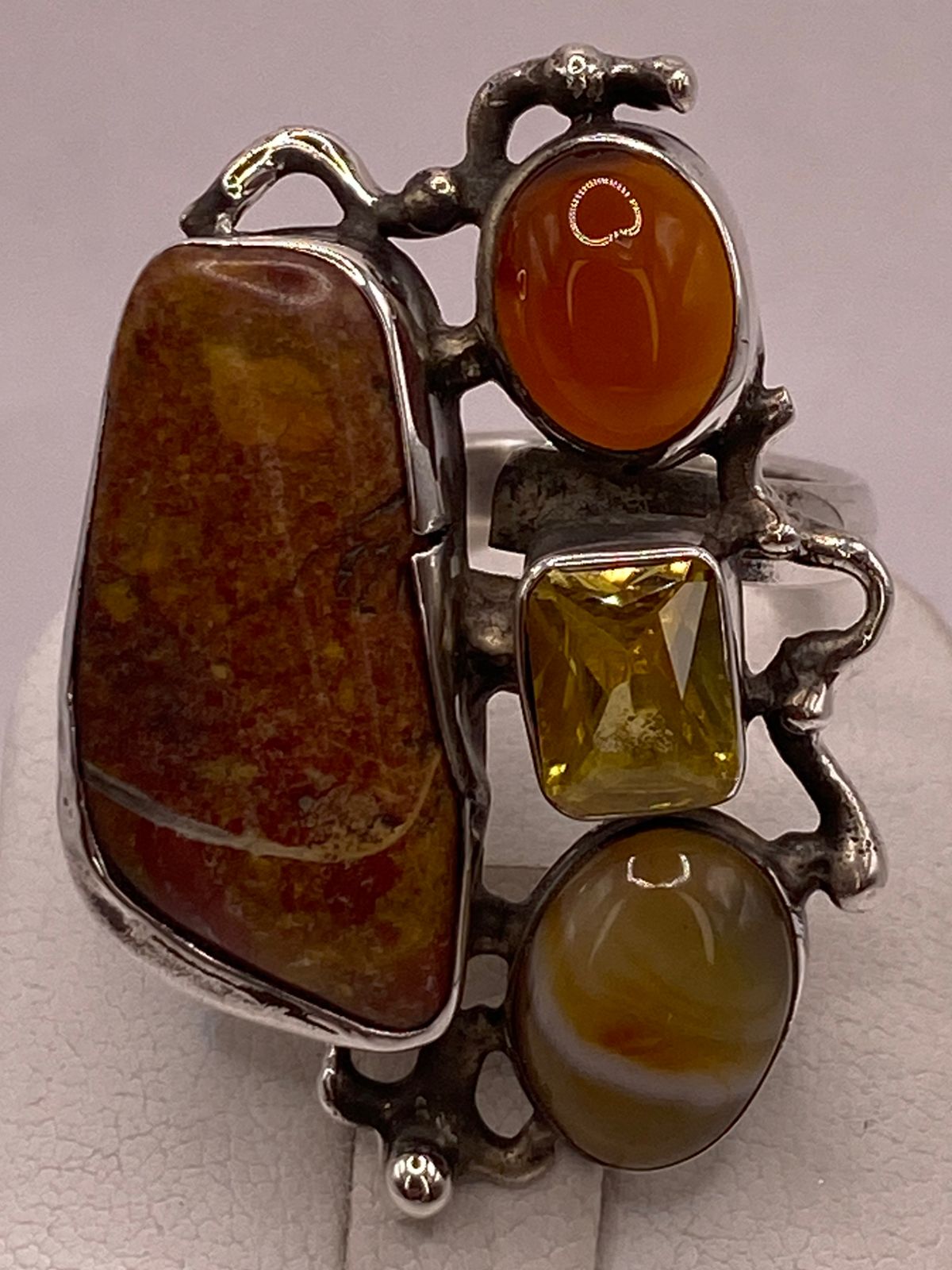 Anillo Artístico de Plata Ley 925 con Jaspe, Cornalina, Ágata Miel y Zirconia Champagne