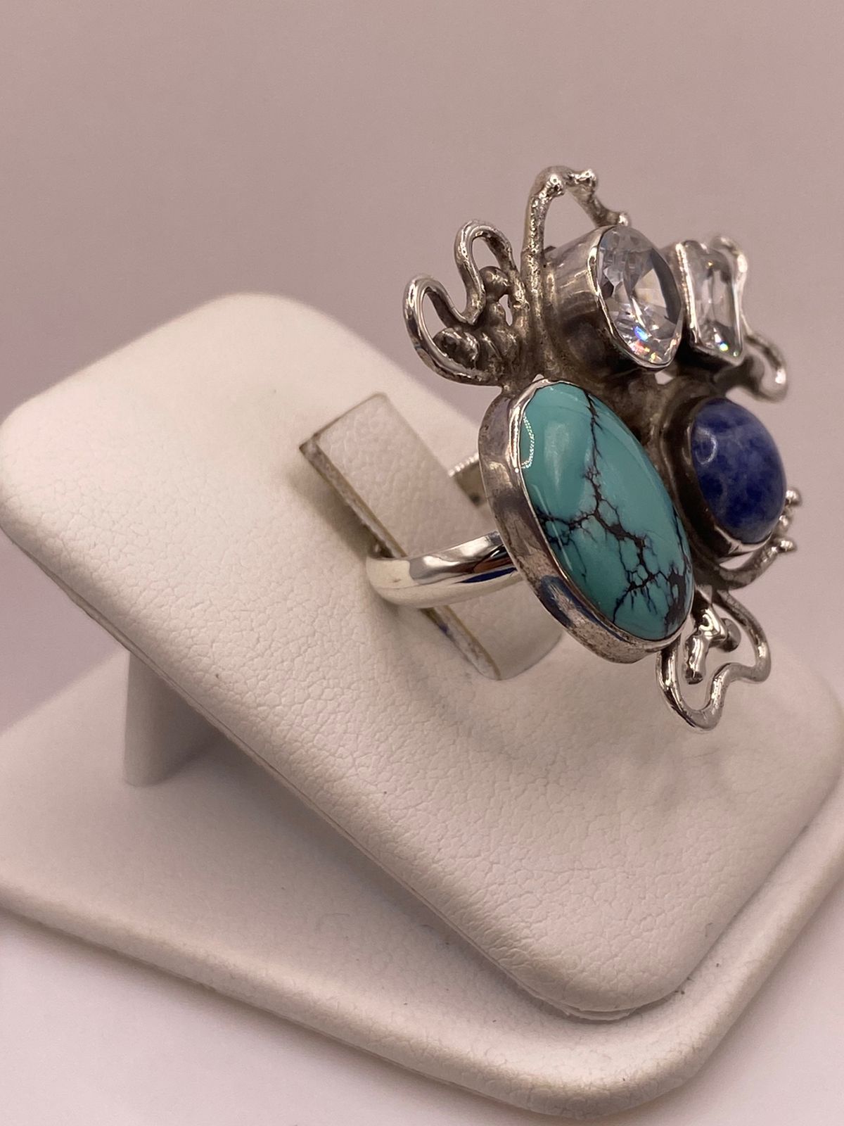 Anillo Artístico de Plata Ley 925 con Turquesa, Sodalita y Zirconias