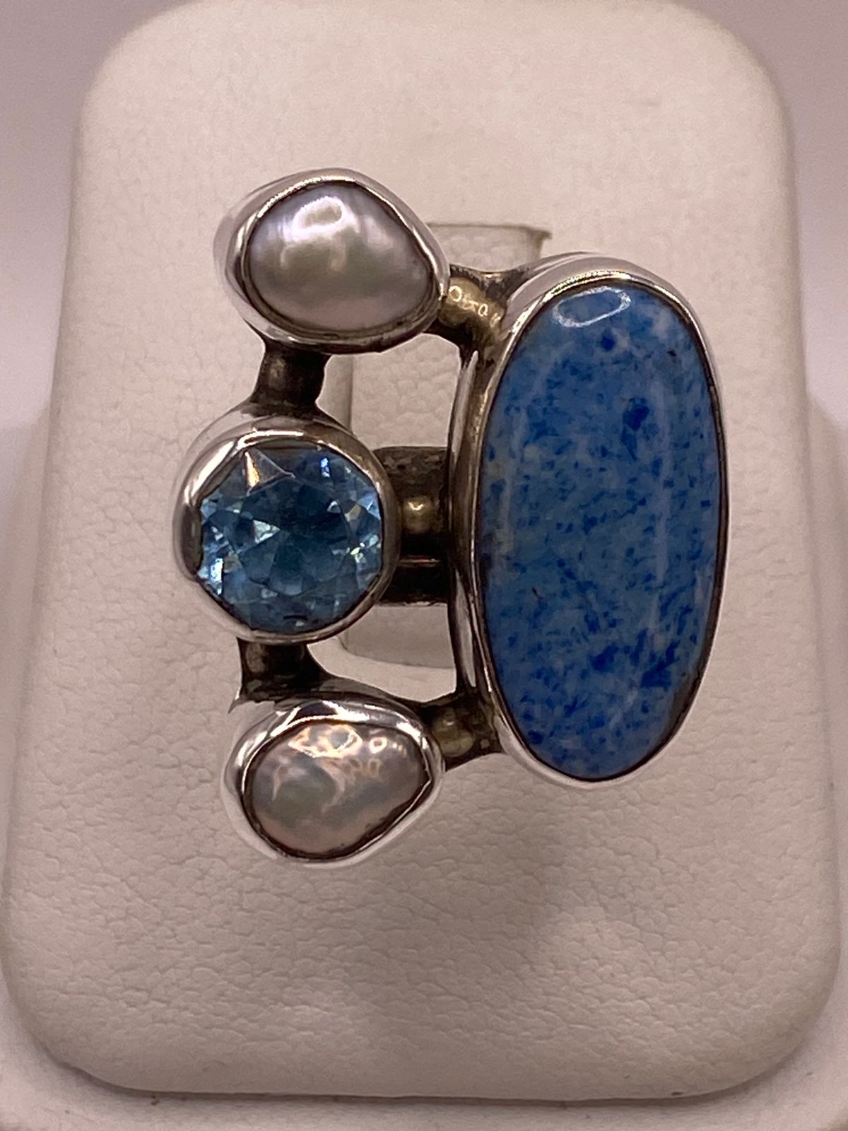 Anillo Artístico de Plata 925 con Sodalita Azul, Nácar y Zirconia
