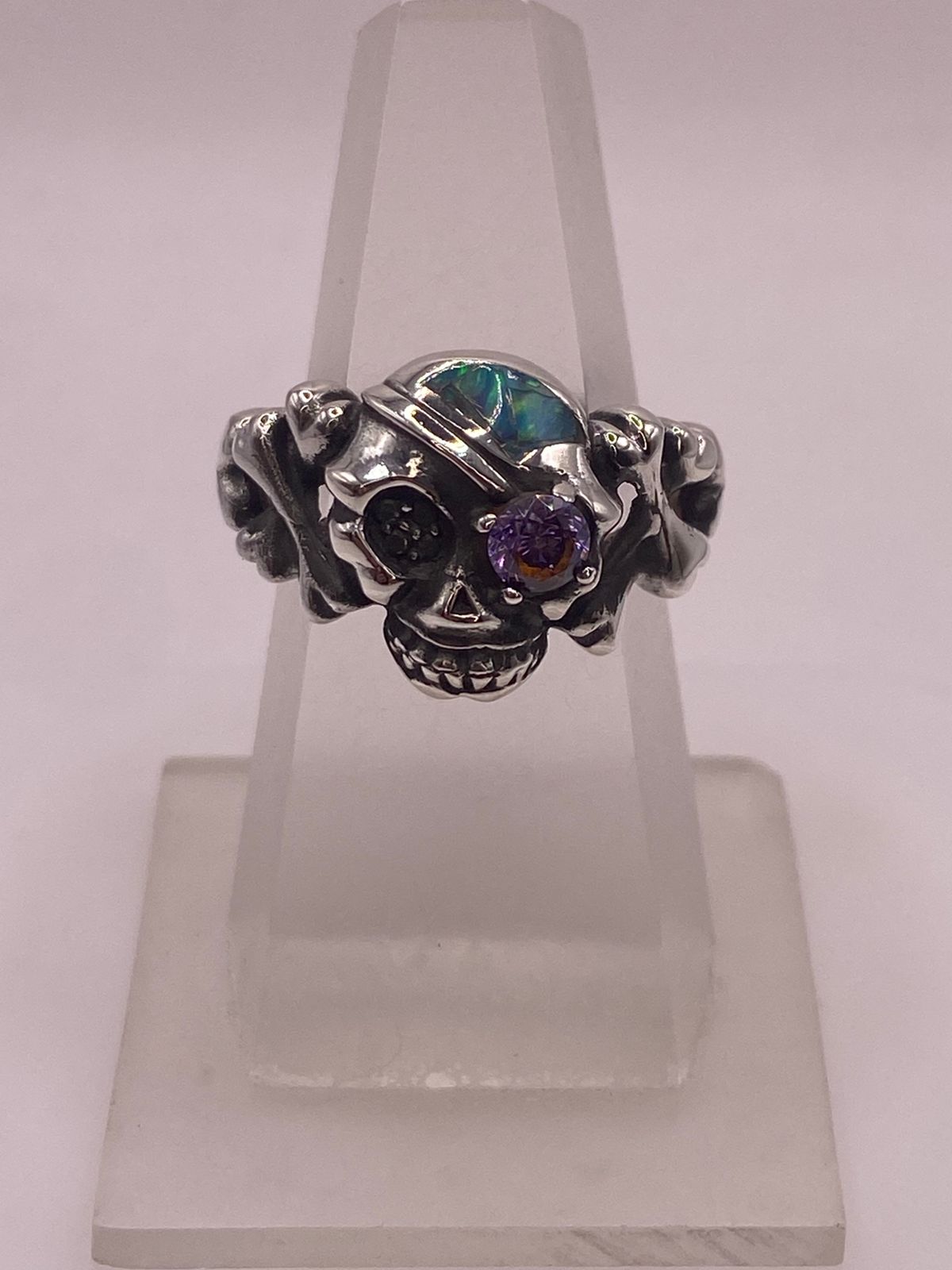 Anillo Calavera Ópalo Verde & Zirconia Amatista Plata 950