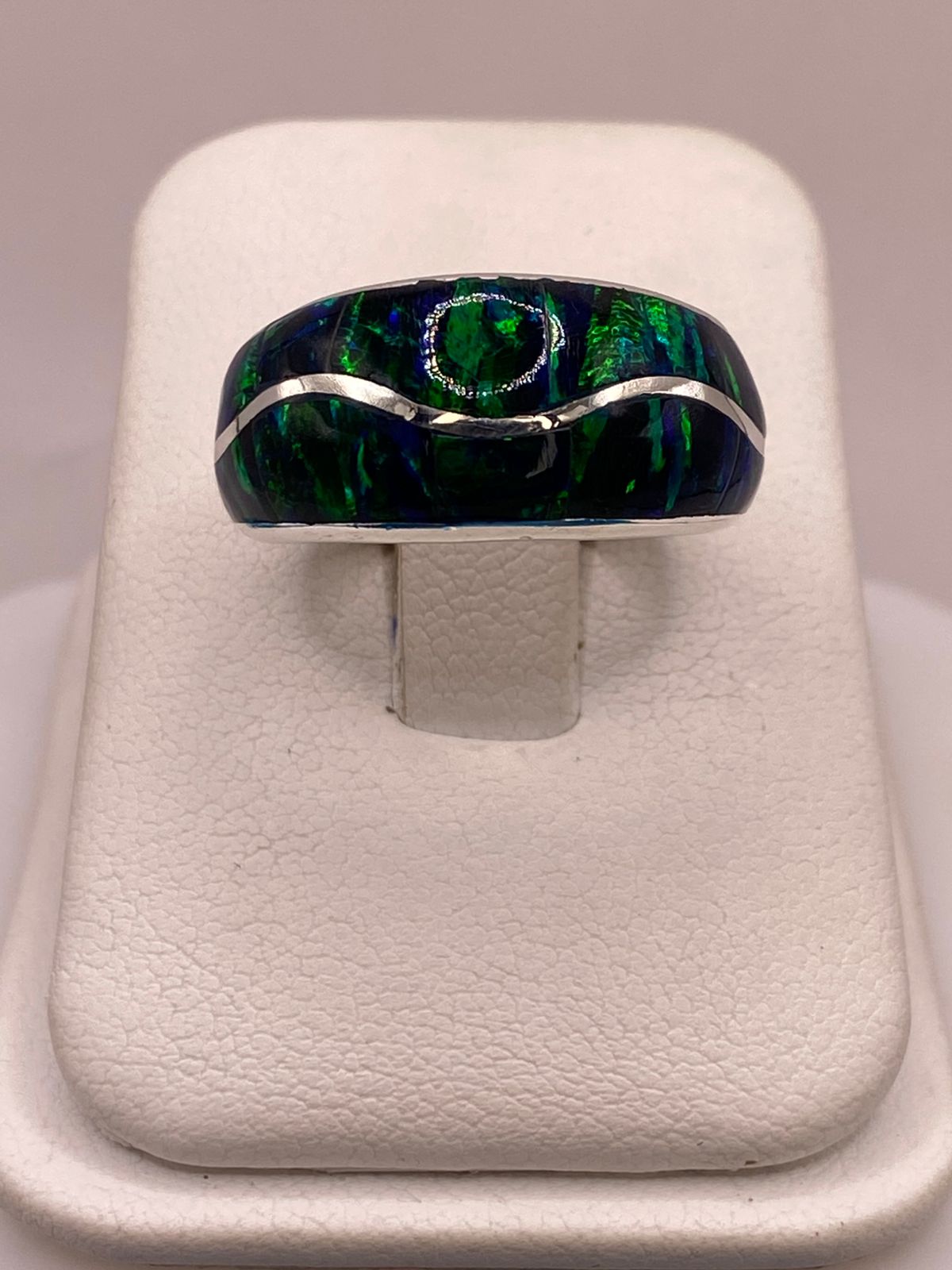 Anillo Contemporáneo de Plata Ley 925 con Ópalo de Fuego Azul Marino