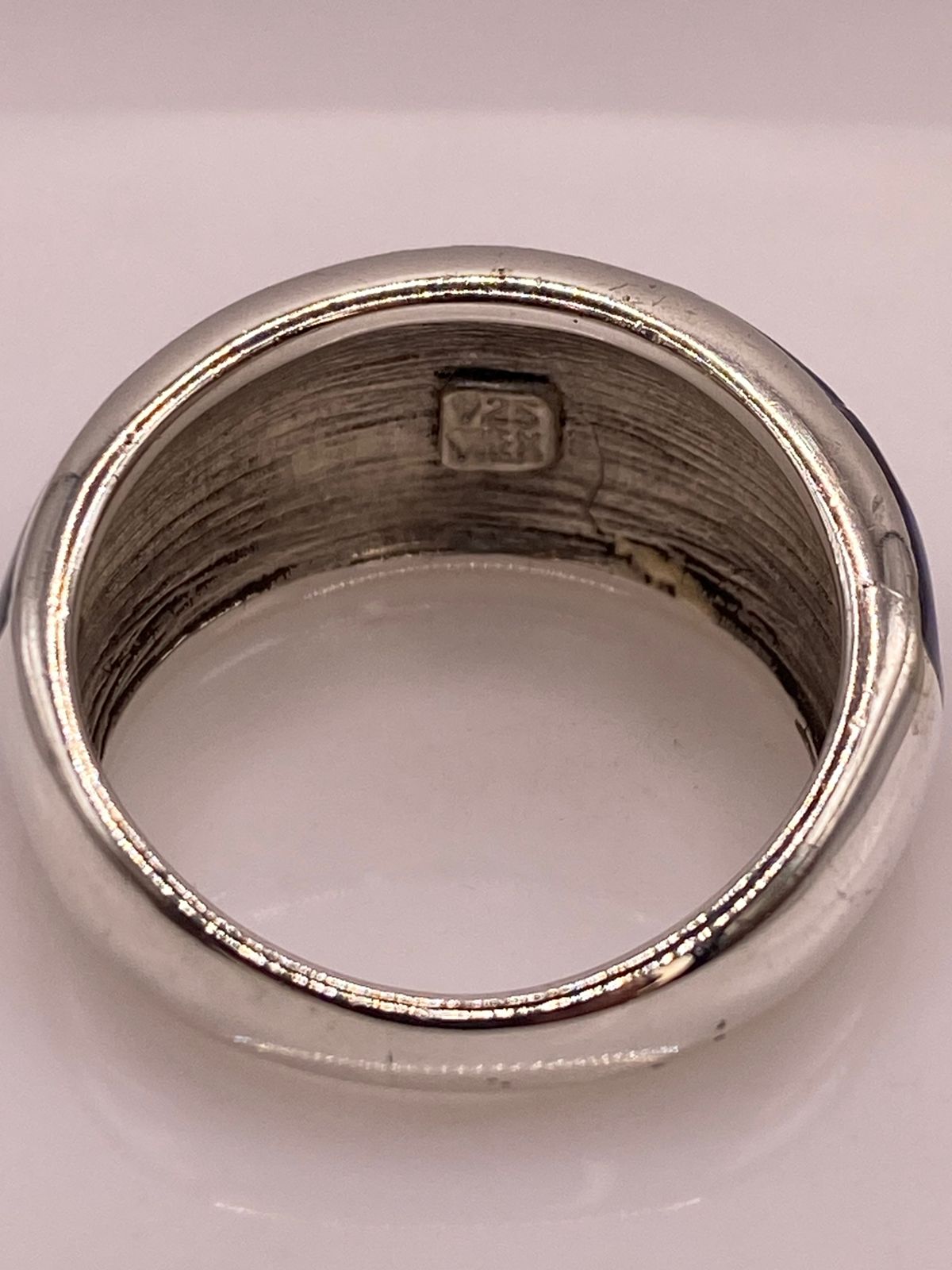 Anillo Contemporáneo de Plata Ley 925 con Ópalo de Fuego Azul Marino