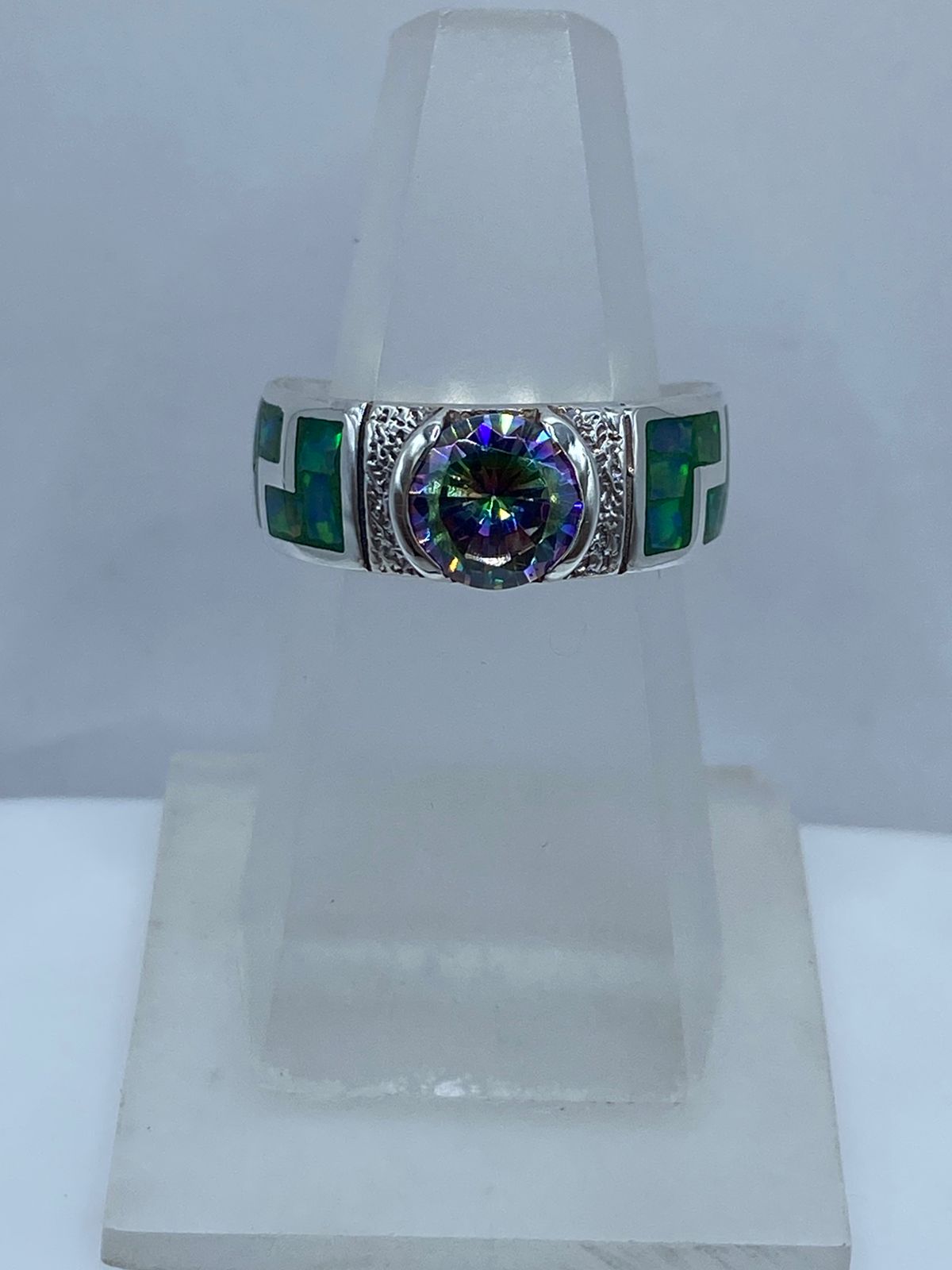 Anillo Contemporáneo de Plata .950 con Ópalo de Fuego y Zirconia Tornasol