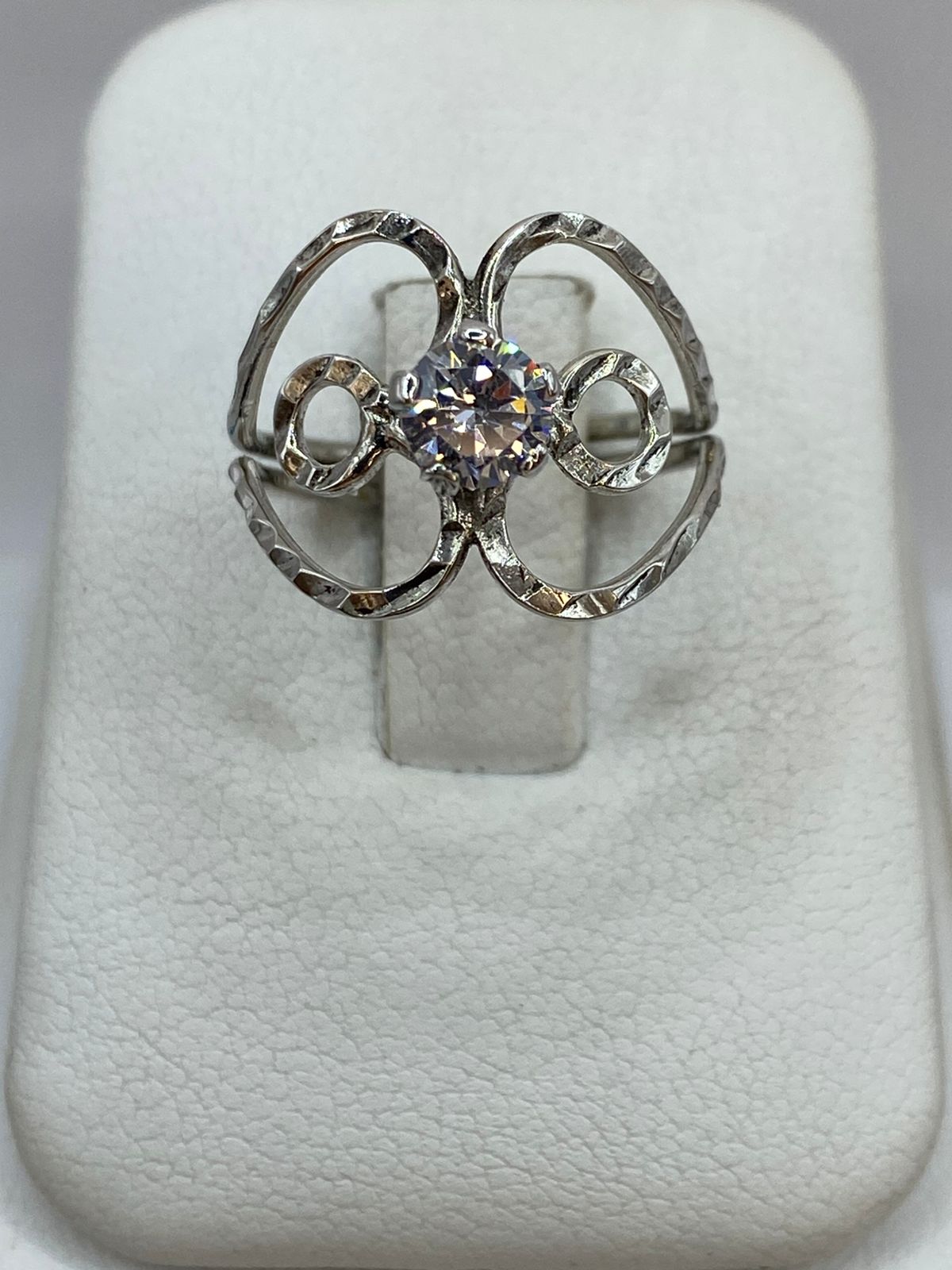 Anillo Corazón Abierto con Zirconia en Plata 925