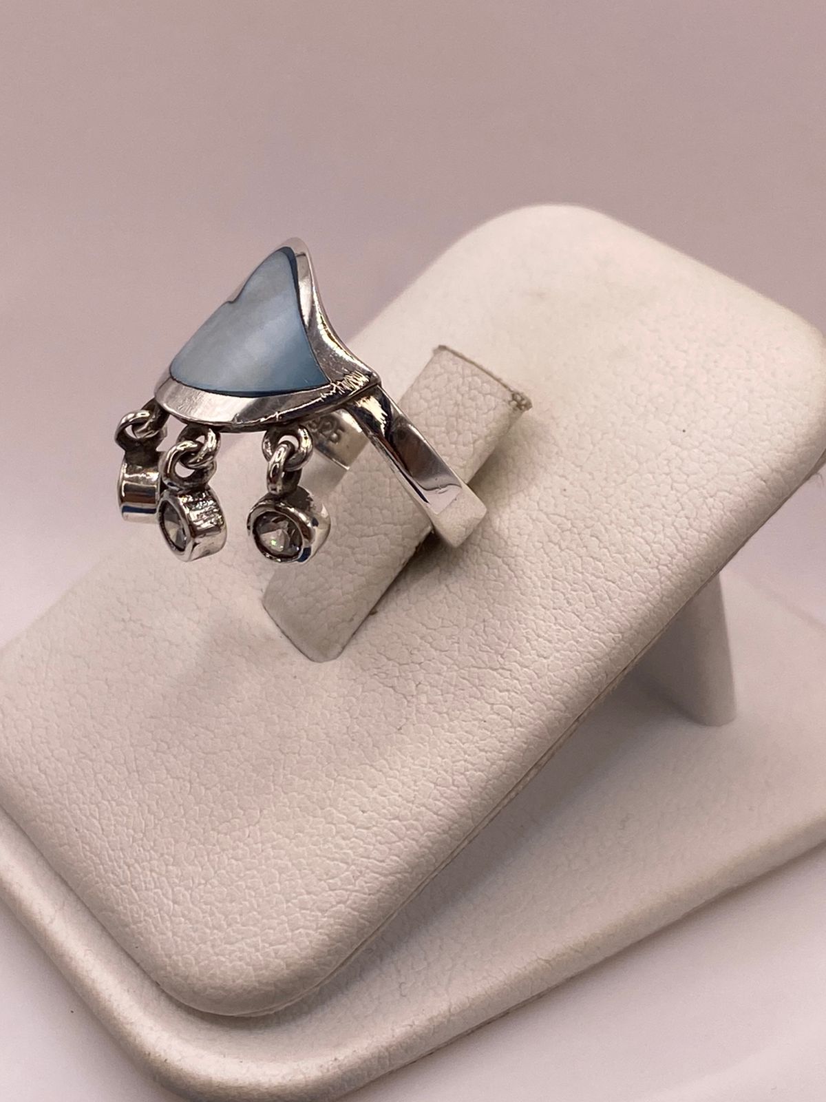 Anillo Corazón Artesanal de Plata Ley 925 con Nácar Azul
