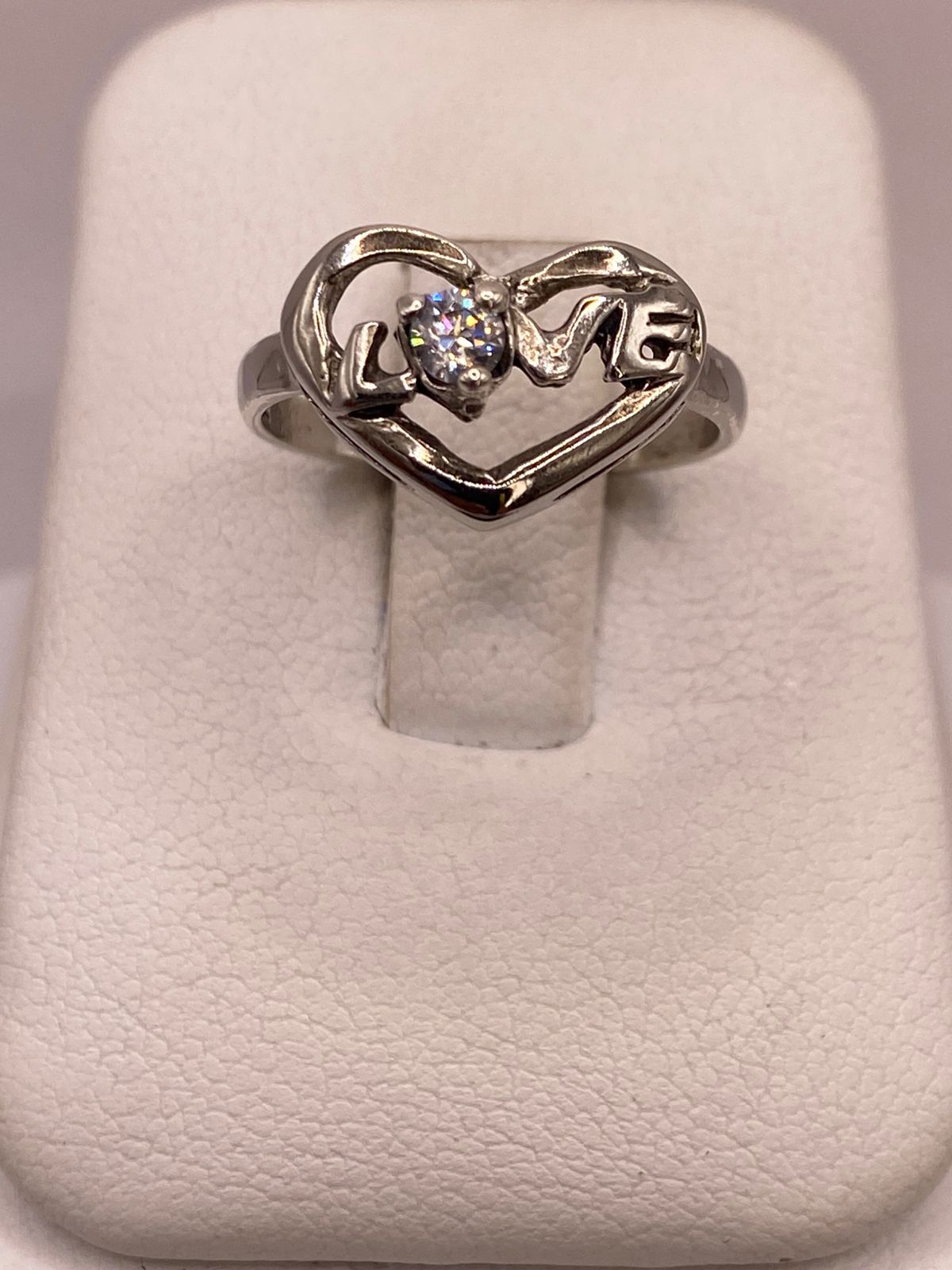 Anillo de Corazón Love en Plata Ley 925 con Zirconia Blanca