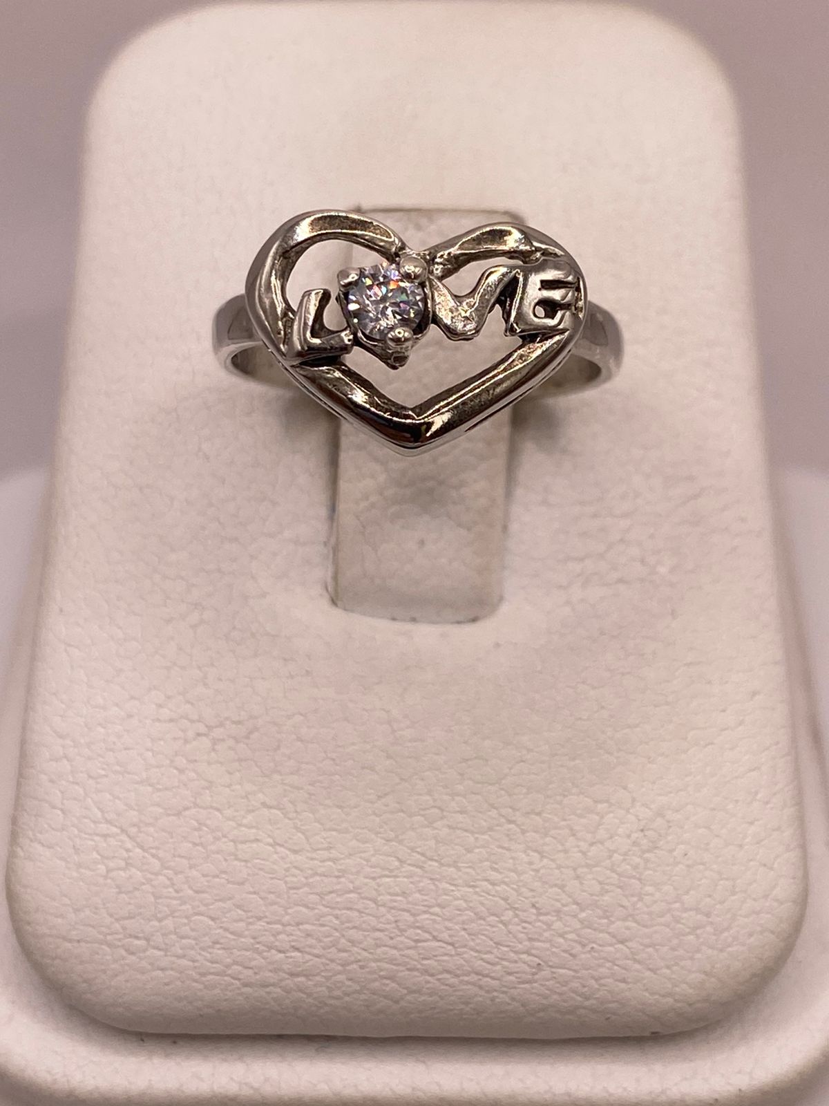 Anillo de Corazón Love en Plata Ley 925 con Zirconia Blanca