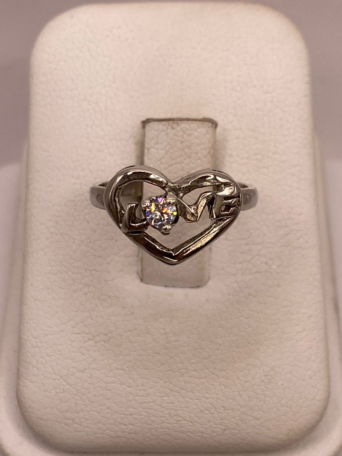 Anillo de Corazón Love en Plata Ley 925 con Zirconia Blanca