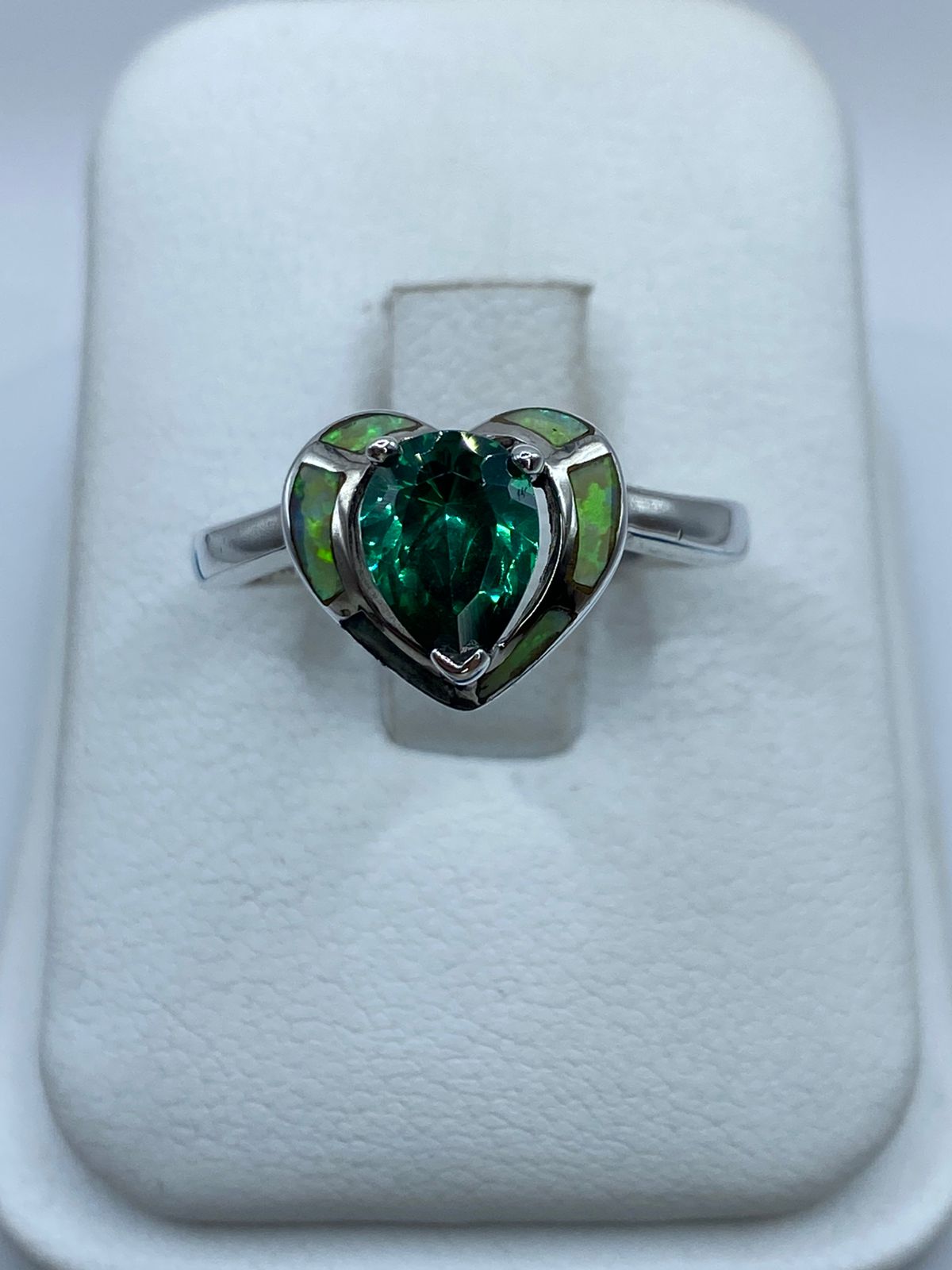 ANILLO CORAZÓN DE PLATA .925 CON ÓPALO DE FUEGO Y ZIRCONIA