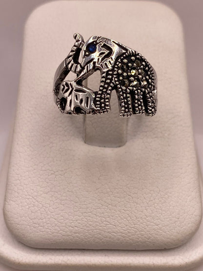 Anillo Elefante Vintage con Marquesitas en Plata Ley 925, vista de detalle