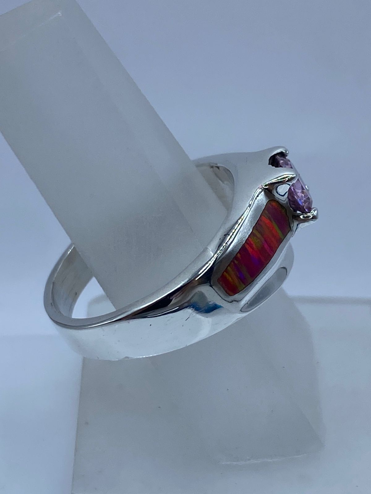 Anillo Elegante de Plata .950 con Ópalo de Fuego y Zirconia Rosa