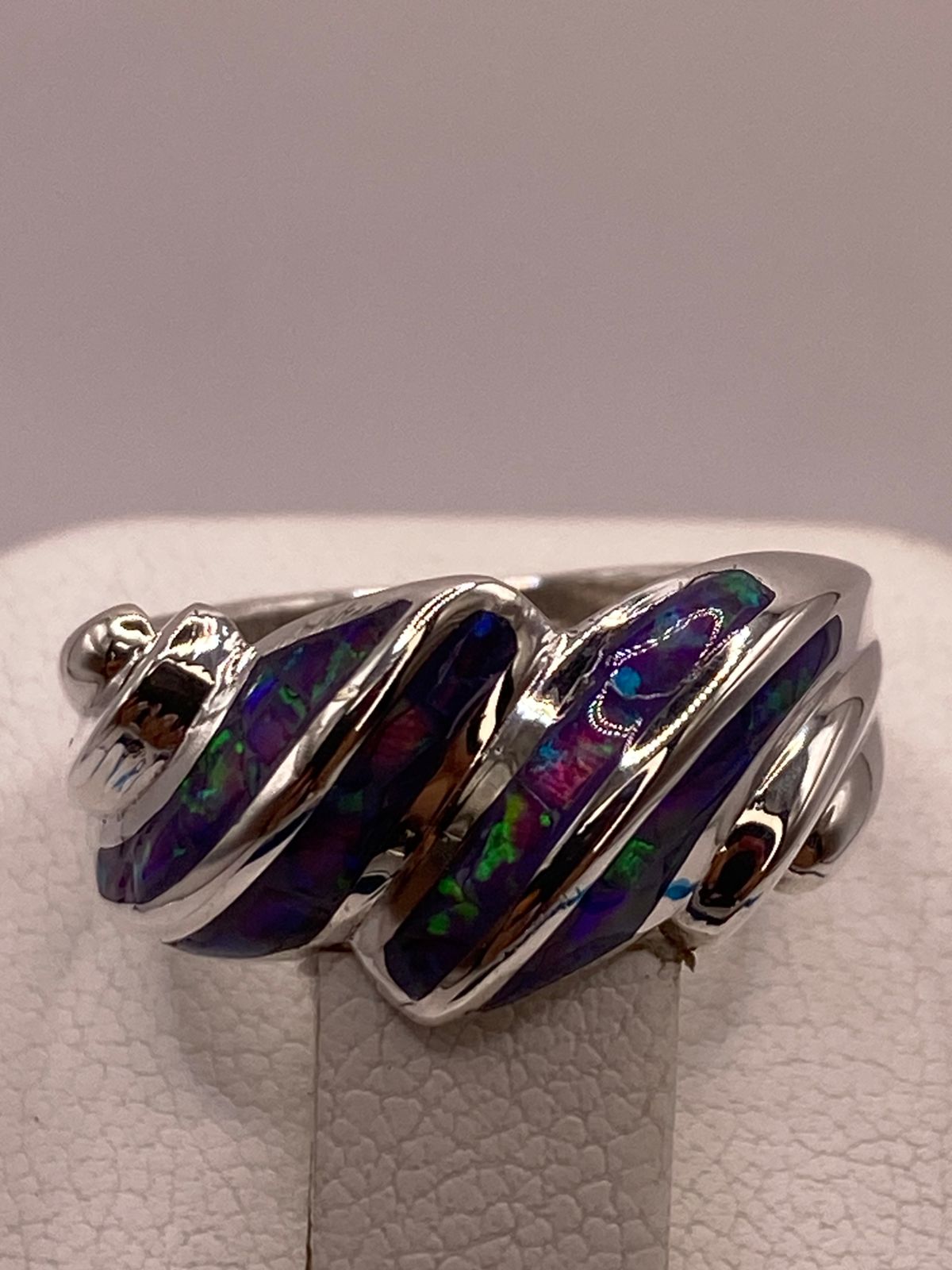 Anillo Envolvente de Plata Ley 950 con Ópalo de Fuego