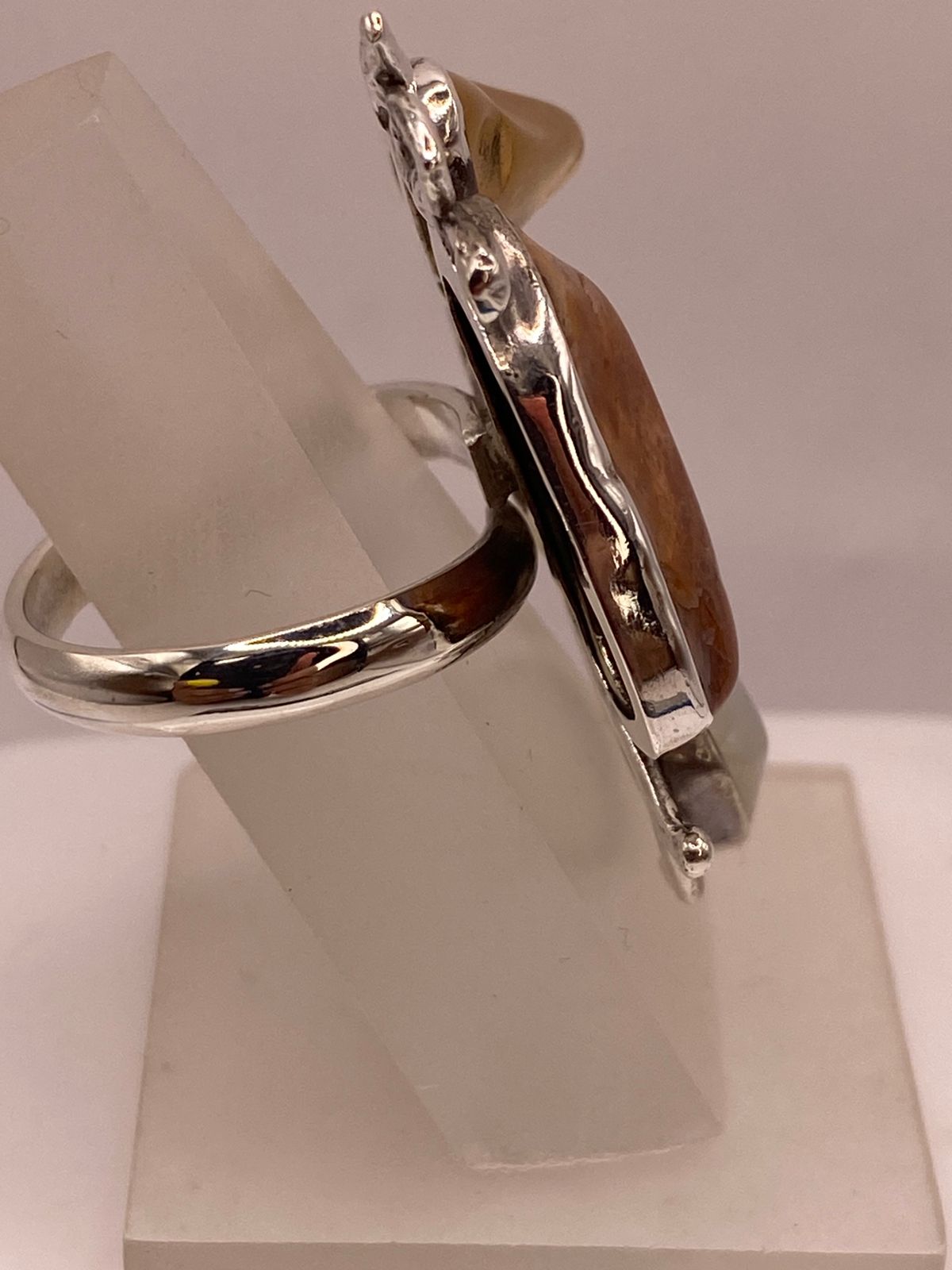 Anillo Escultórico Multipiedra en Plata Ley 925
