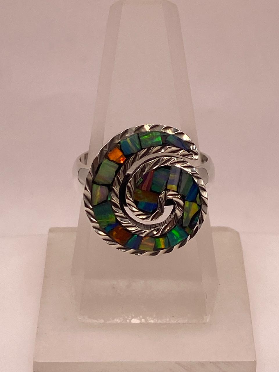 ANILLO ESPIRAL CON ÓPALO DE FUEGO MULTICOLOR EN PLATA LEY .950