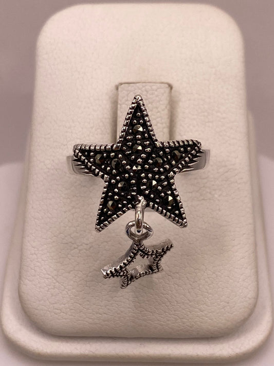 ⭐ Anillo Estrella con Marquesitas en Plata Ley 925 en báscula mostrando peso