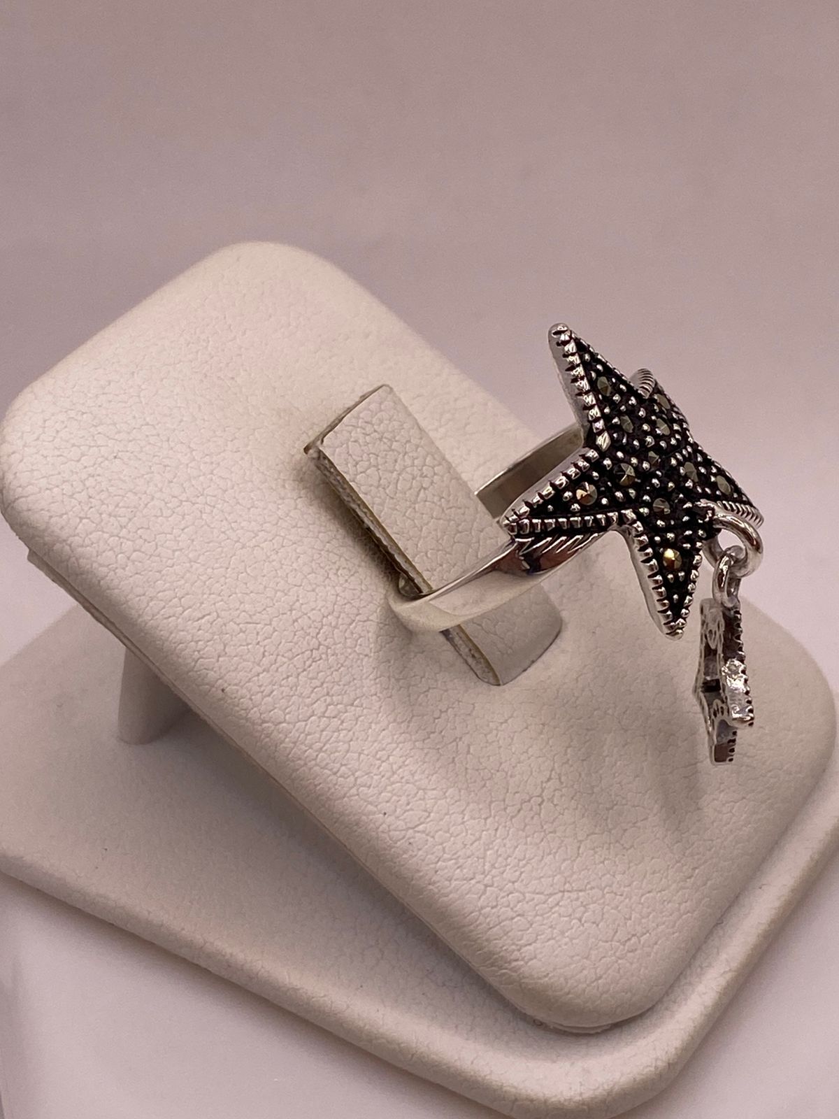 ⭐ ANILLO ESTRELLA CON MARQUESITAS EN PLATA LEY 925